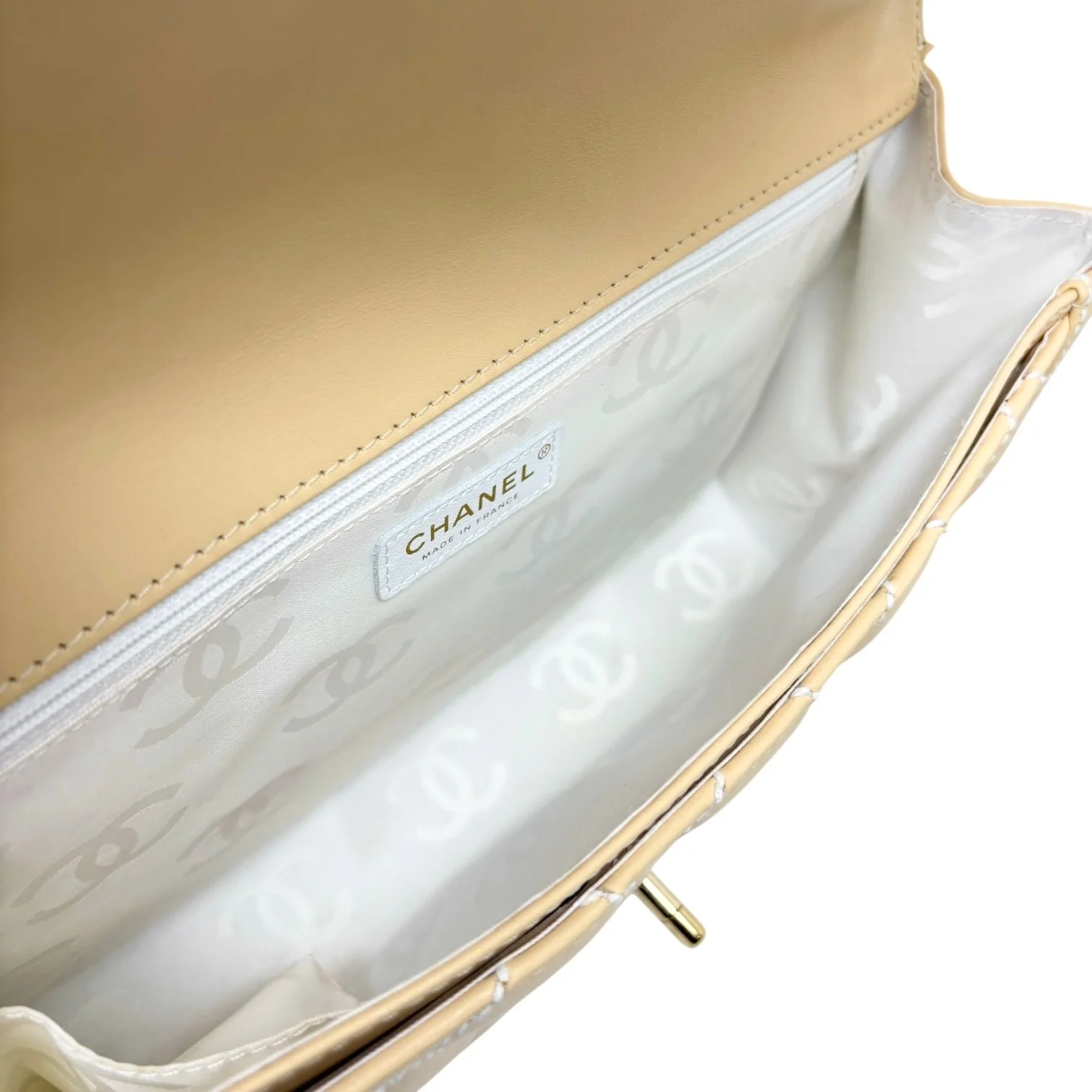 Chanel Beige Quilted Top Handle Bag - Image 4