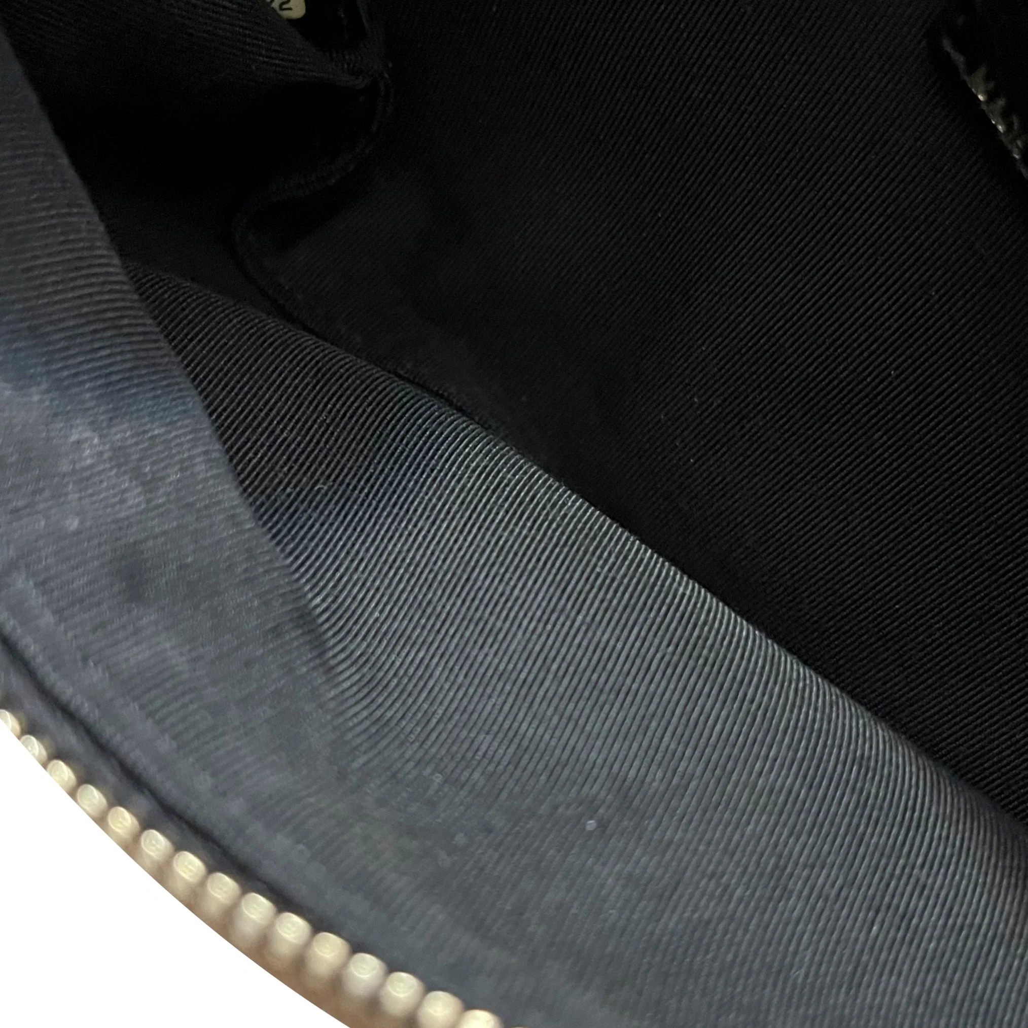 Chanel Black Camellia Bracelet Bag - Image 3