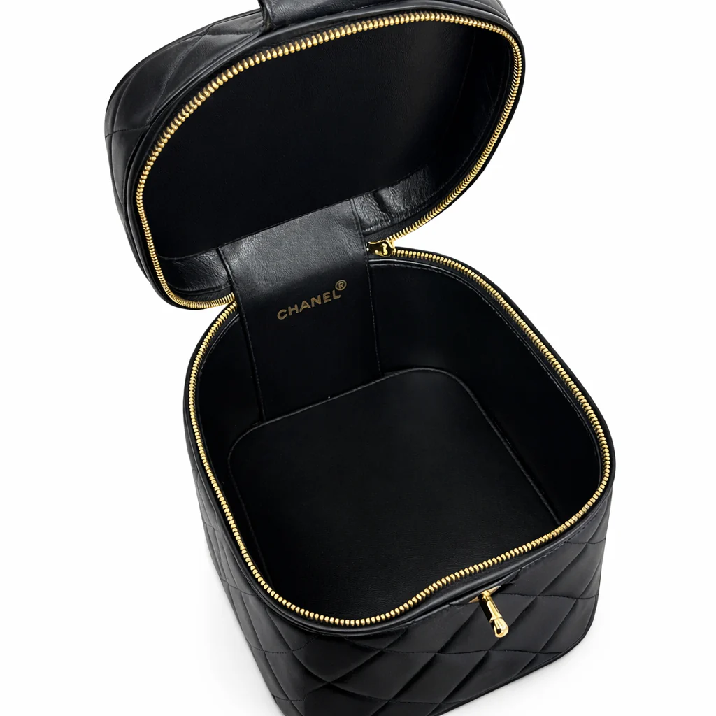 Chanel Black Lambskin Vanity Bag - Image 4