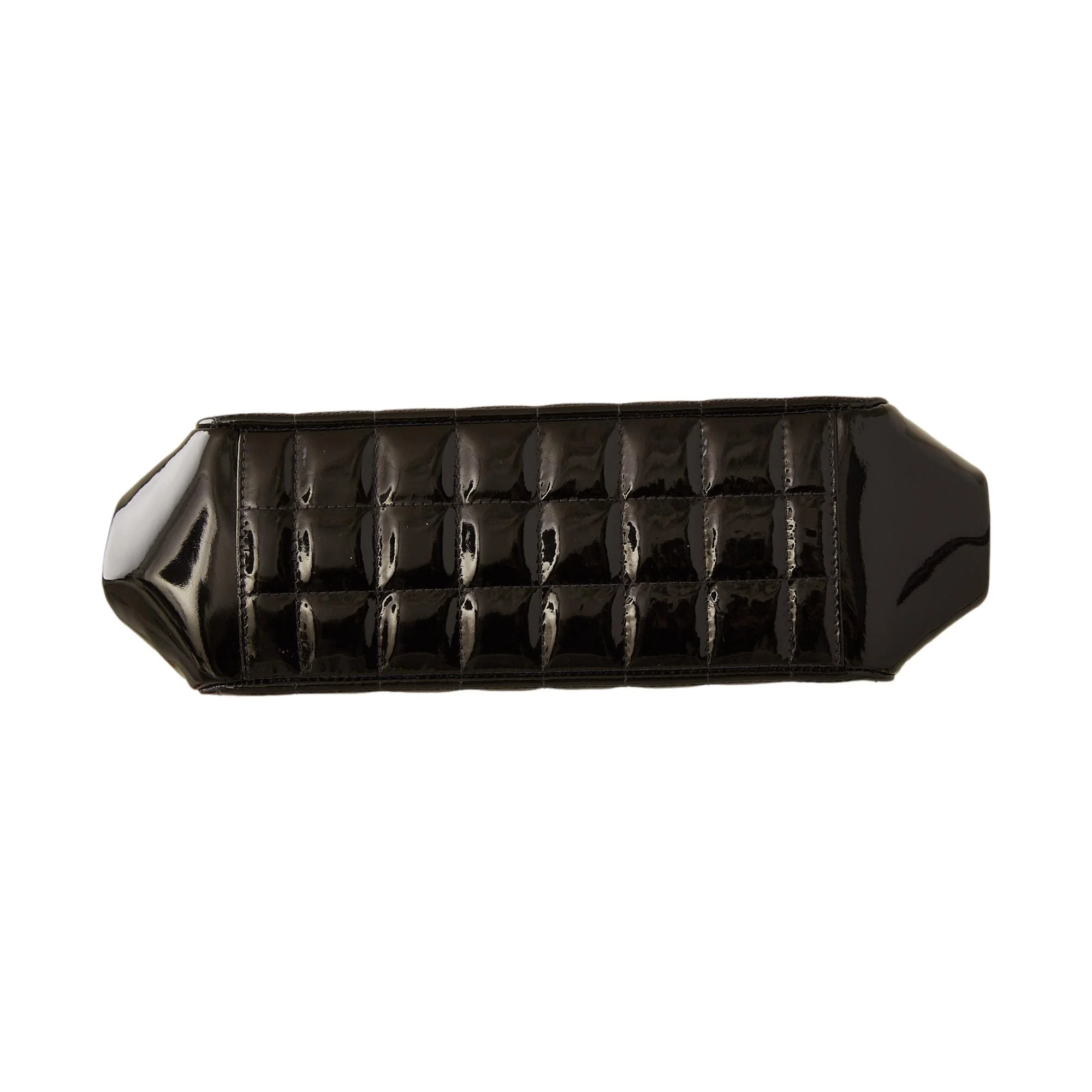 Chanel Black Quilted Patent Logo Shoulder Bag - Image 3