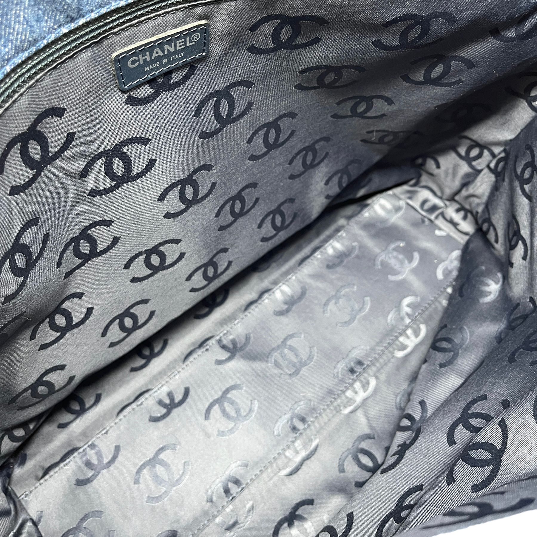 Chanel Blue Denim Logo Shoulder Bag - Image 3