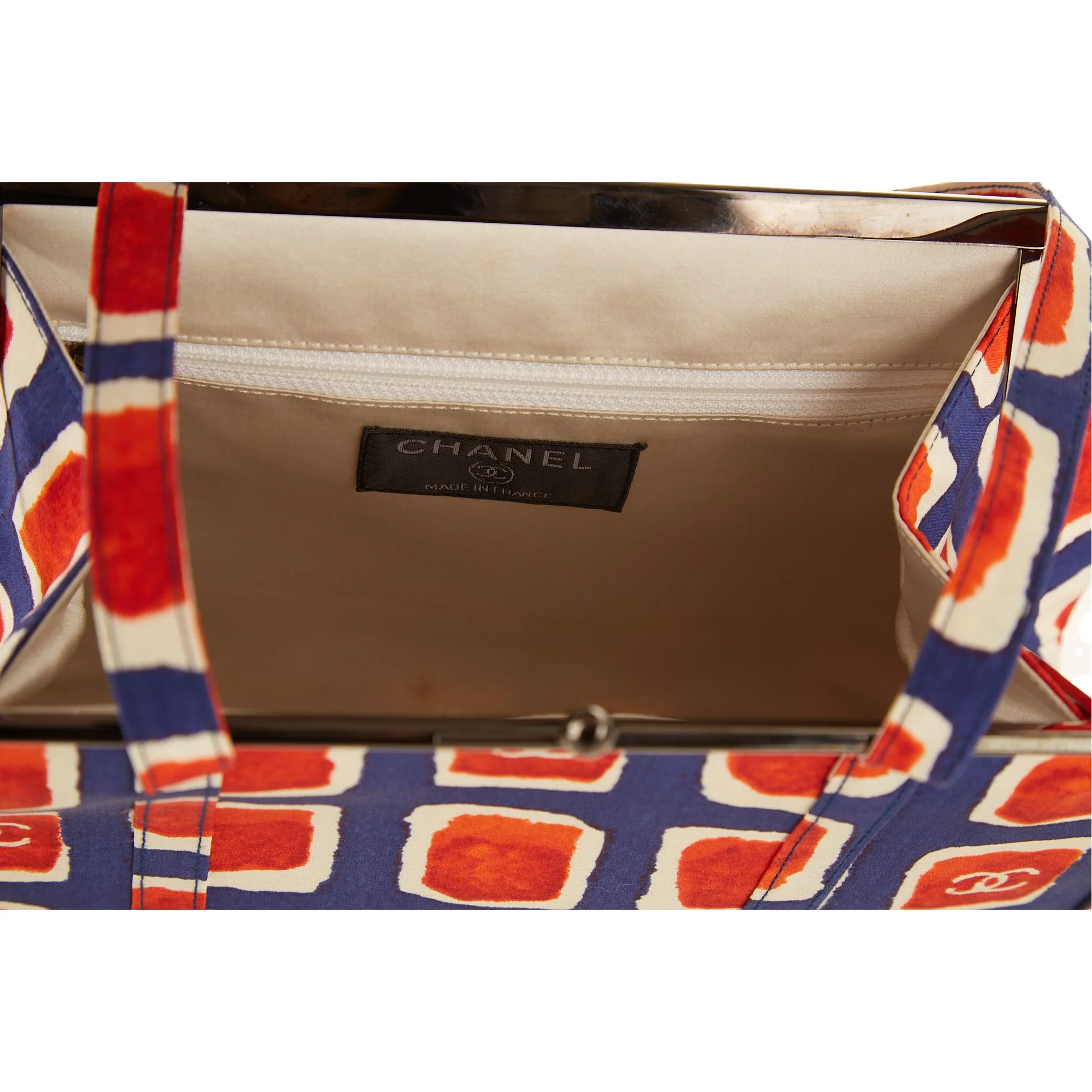 Chanel Blue Logo Kiss Lock Bag - Image 4