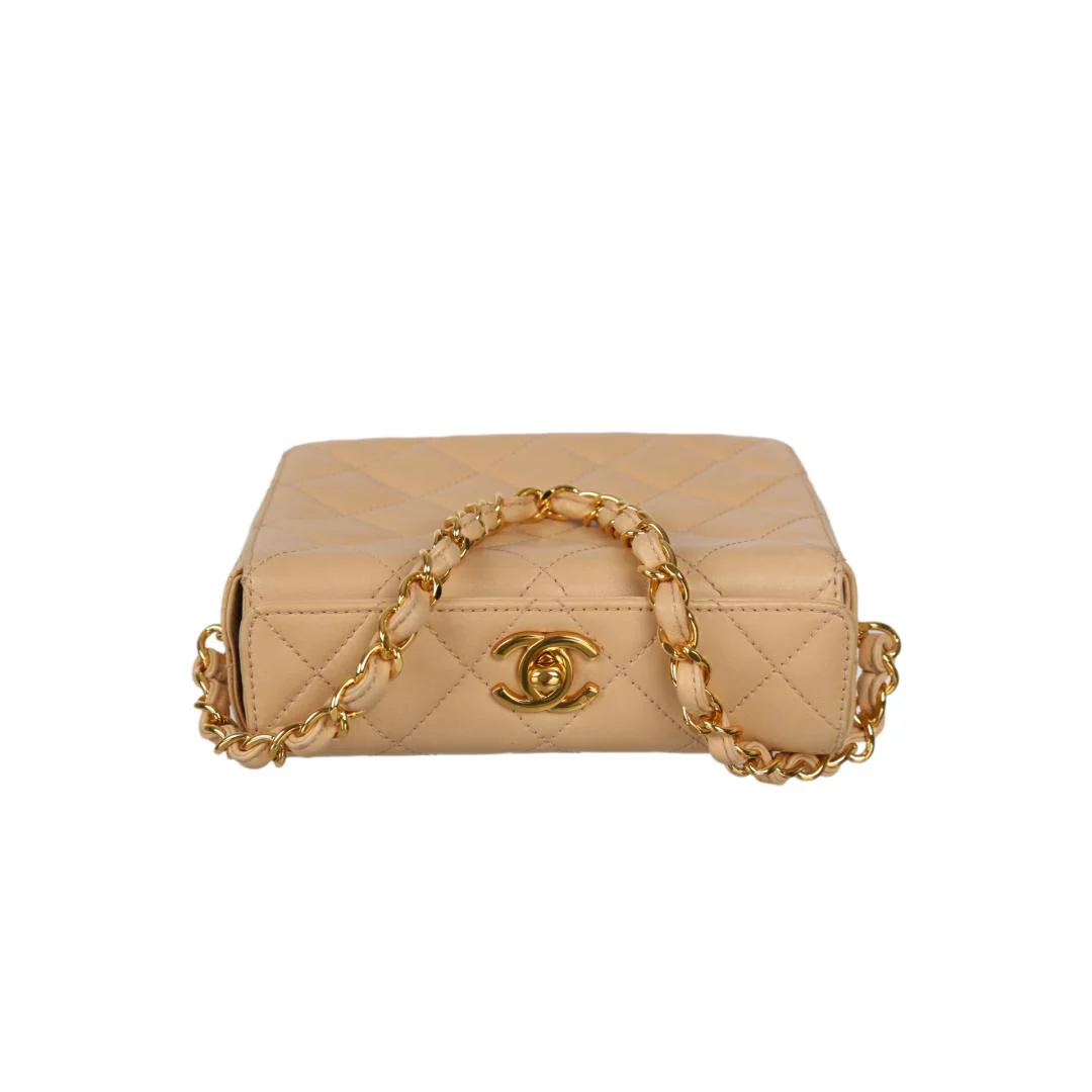 Chanel Beige Quilted Chain Mini Bag - Image 3