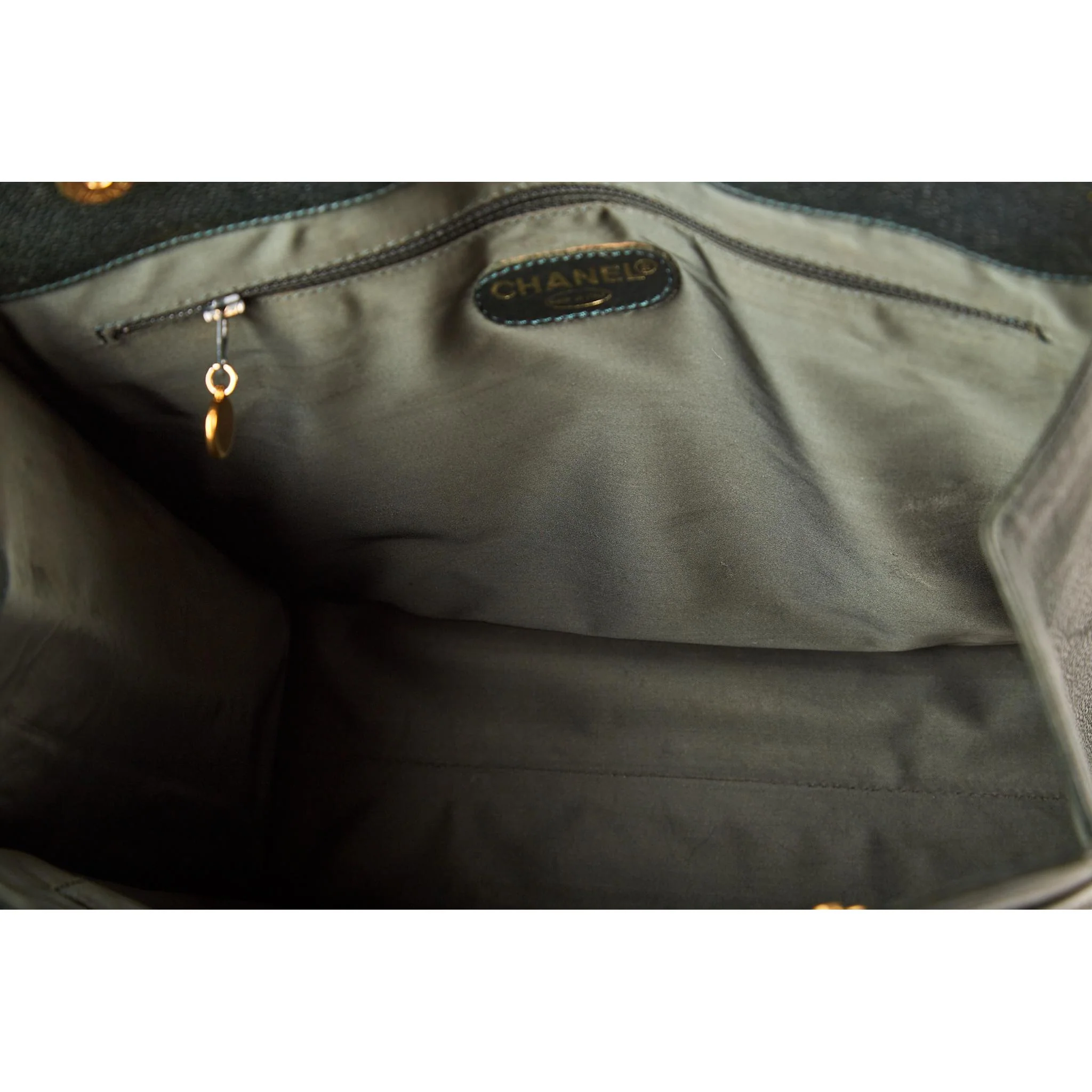 Chanel Forest Green Caviar Chain Shoulder Bag - Image 4