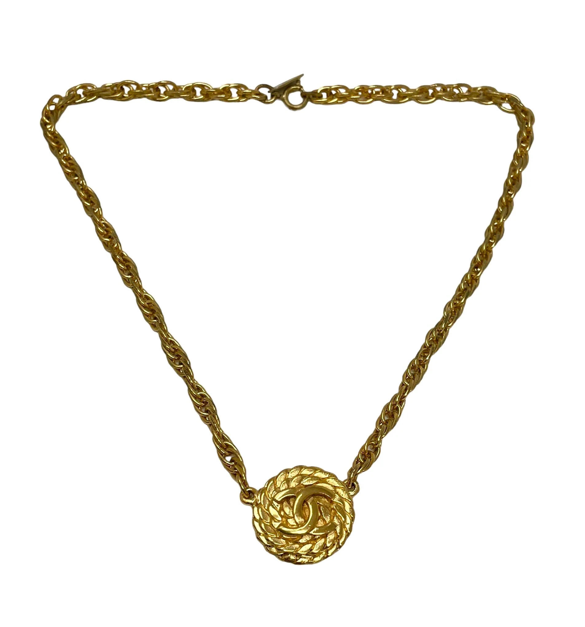 Chanel Gold Chain Pendant Necklace