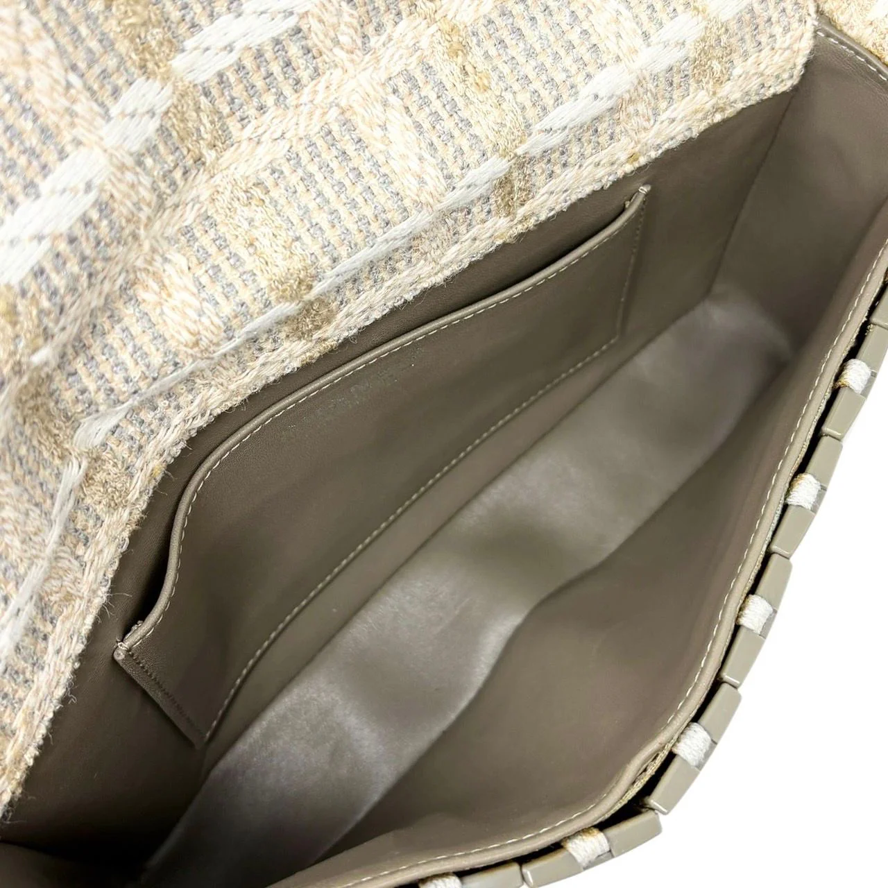 Chanel Grey Logo Shoulder Bag - Image 3