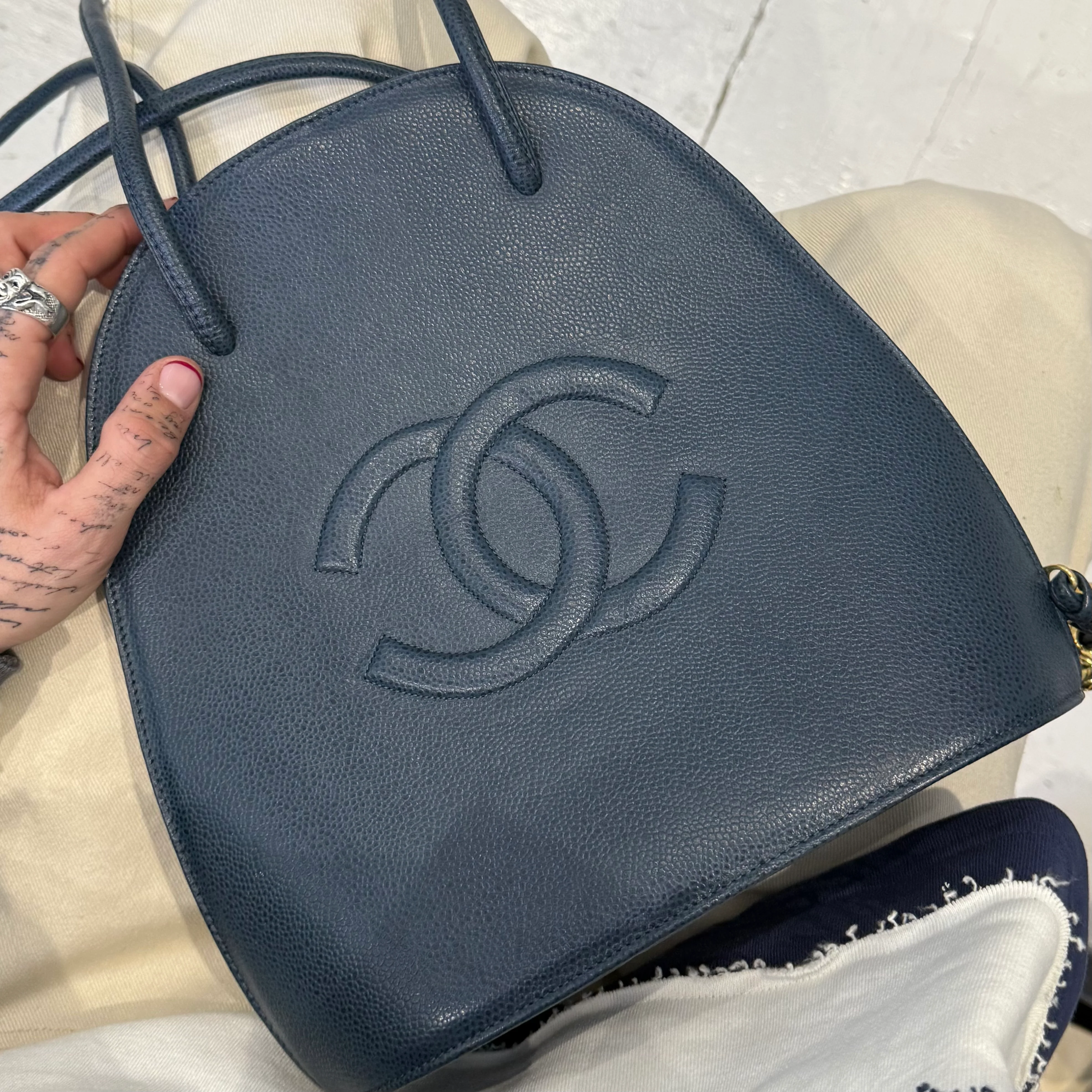 Chanel Navy Caviar Leather Logo Shoulder Bag - Image 5