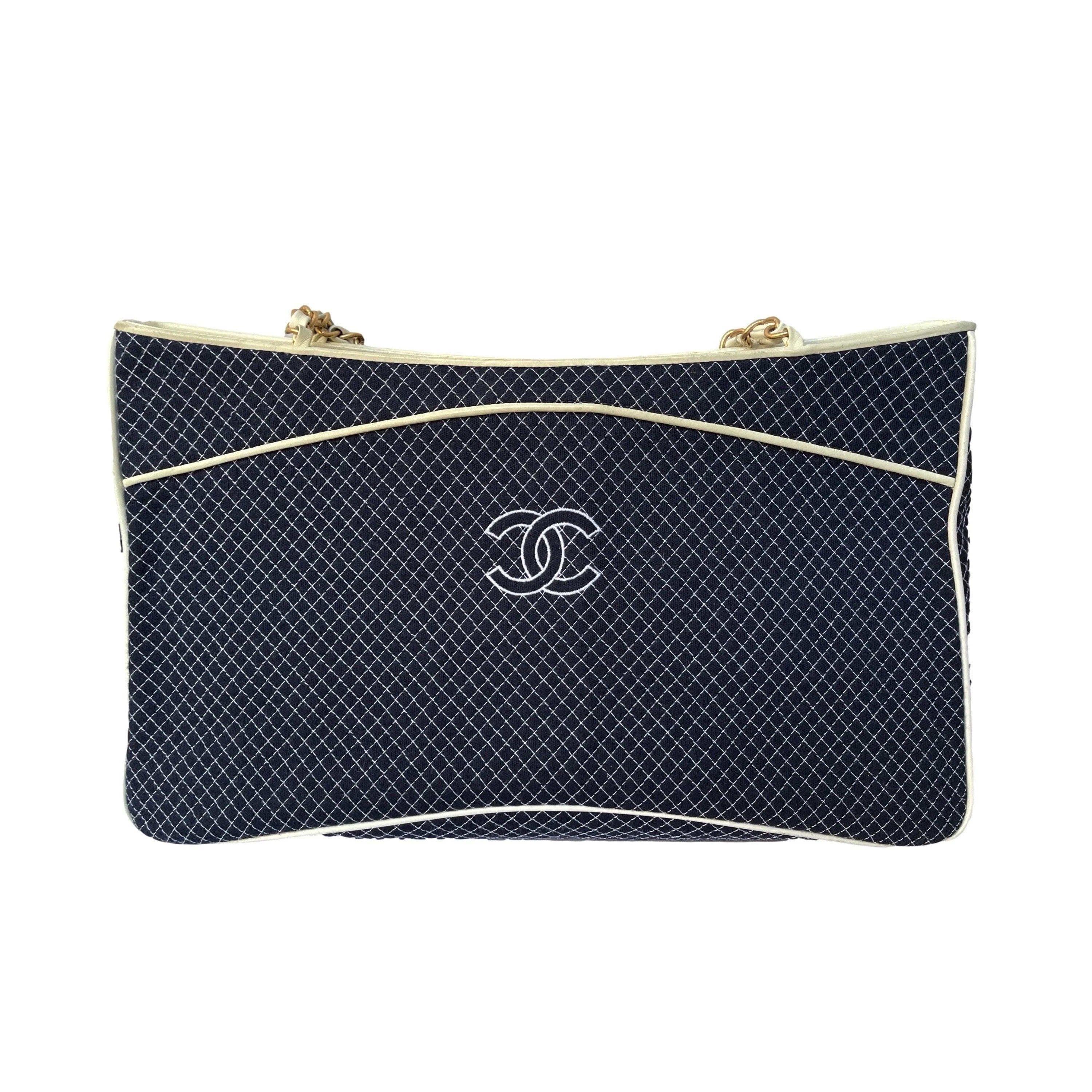 Chanel Navy Shoulder Bag - Image 2
