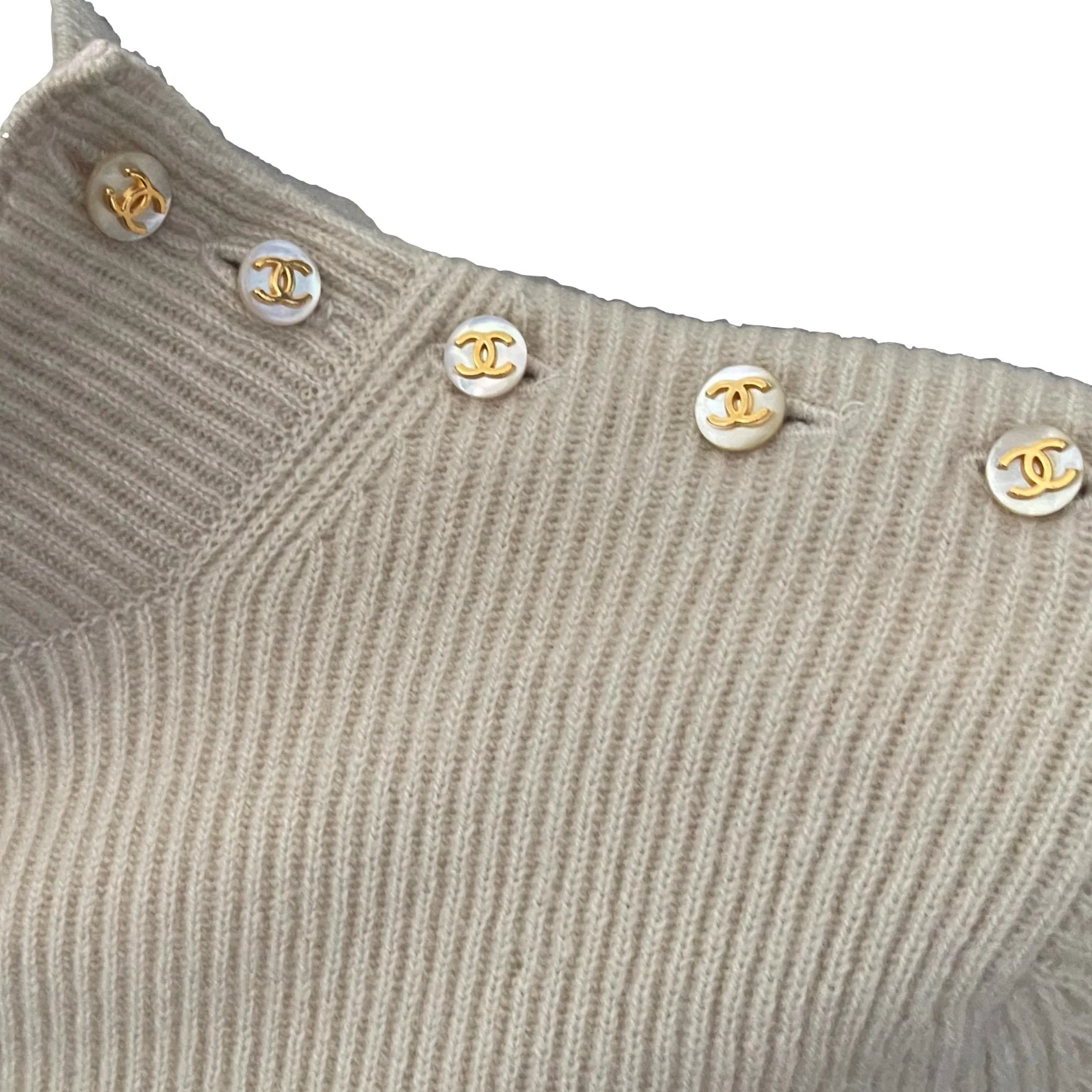 Chanel Nude Cashmere Ribbed Top - Image 2
