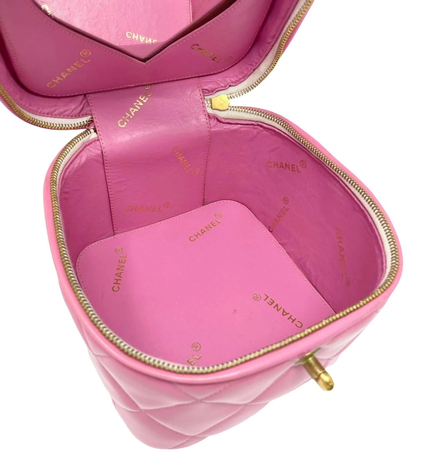 Chanel Pink Logo Vanity Bag - Image 4