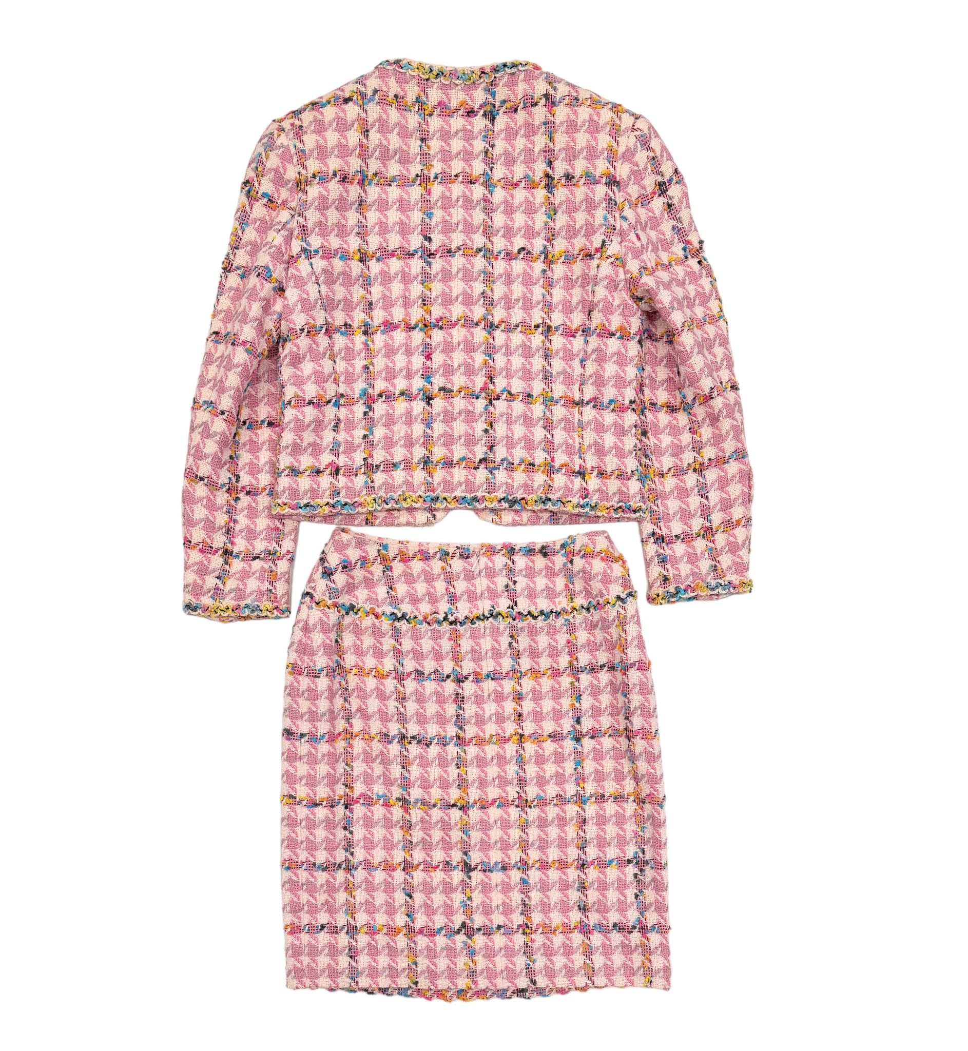 Chanel Pink Tweed Cropped Set - Image 3