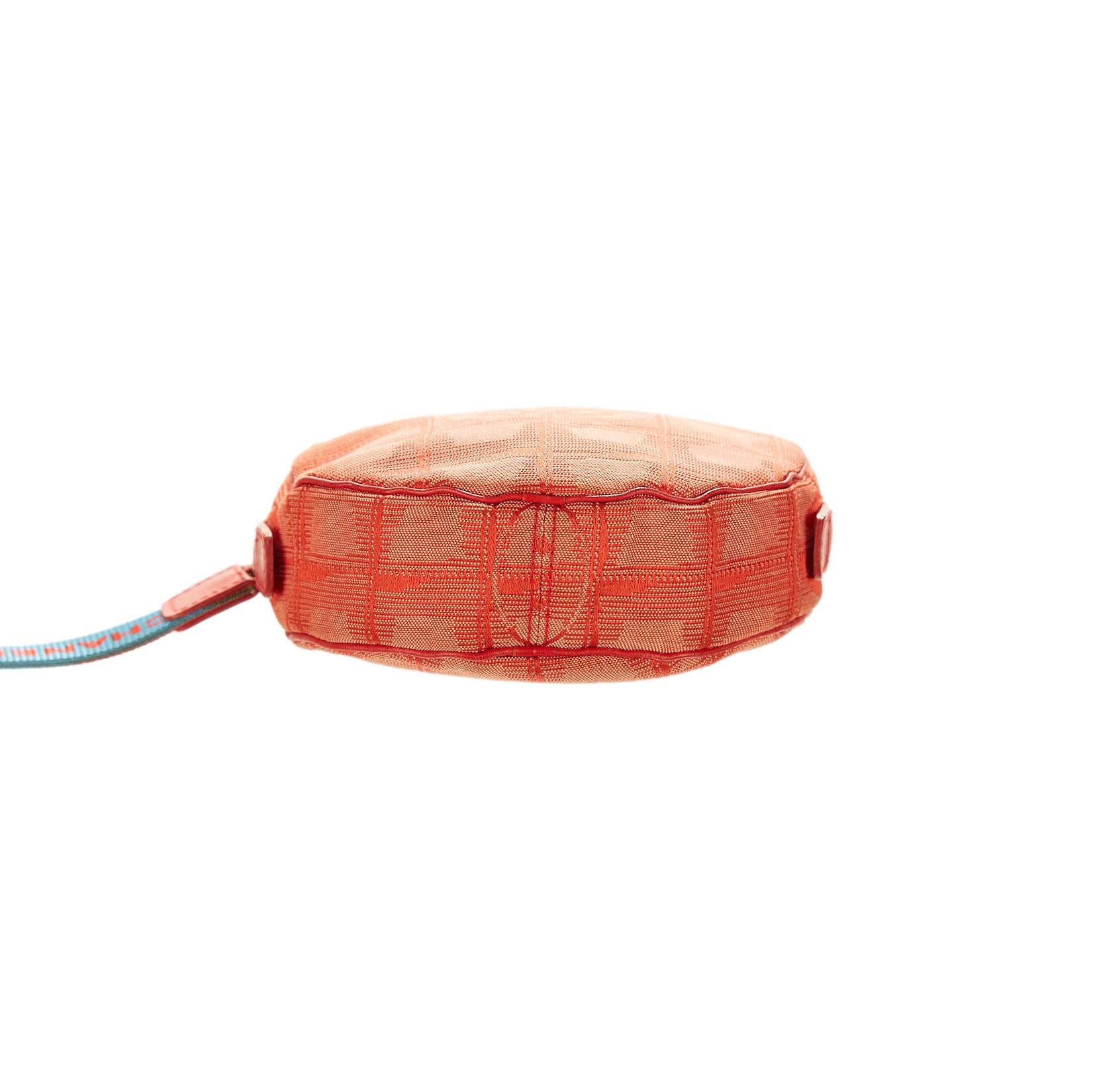 Chanel Red Logo Round Shoulder Bag - Image 3