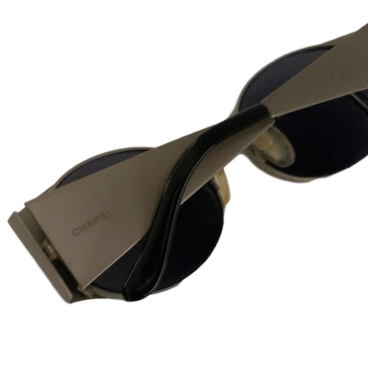 Chanel Silver Metal Mod Frame Sunglasses - Image 4