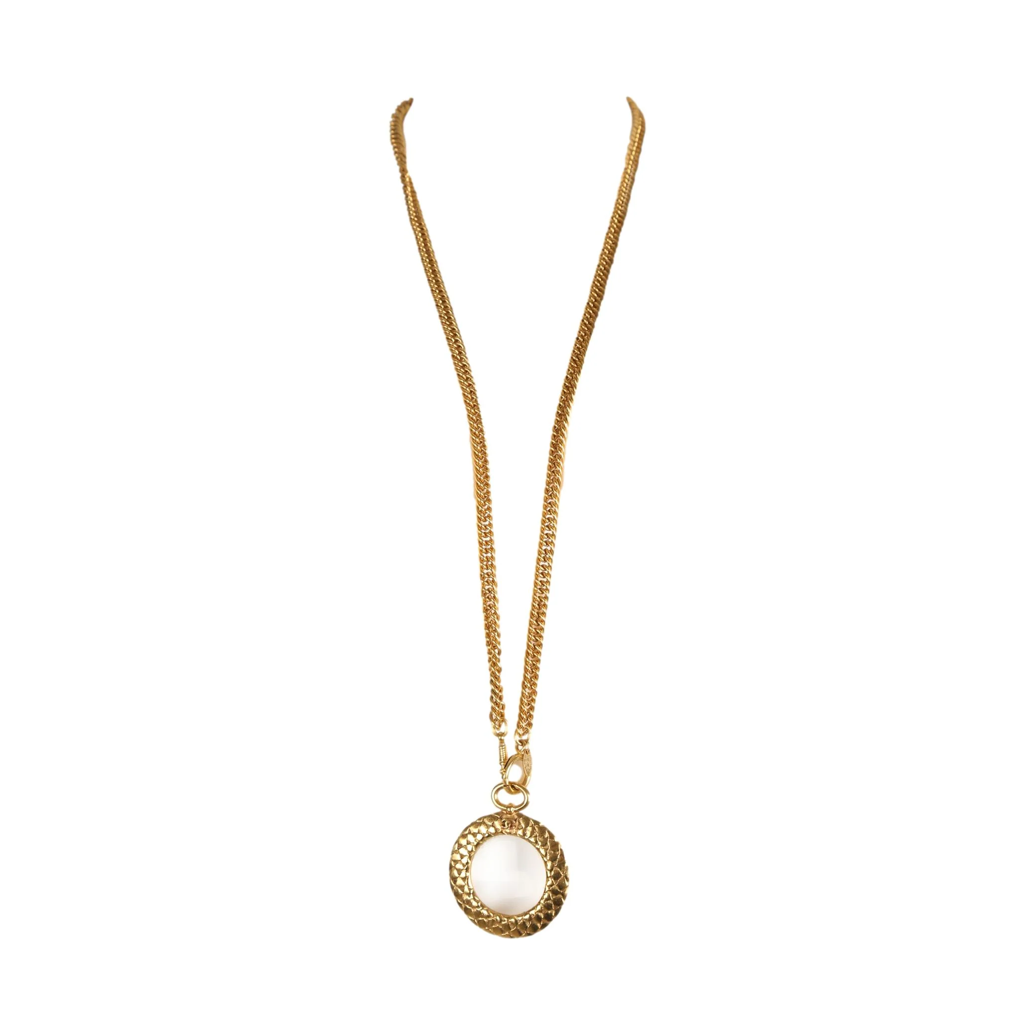 Chanel Gold Magnifying Glass Pendant Necklace - Image 2