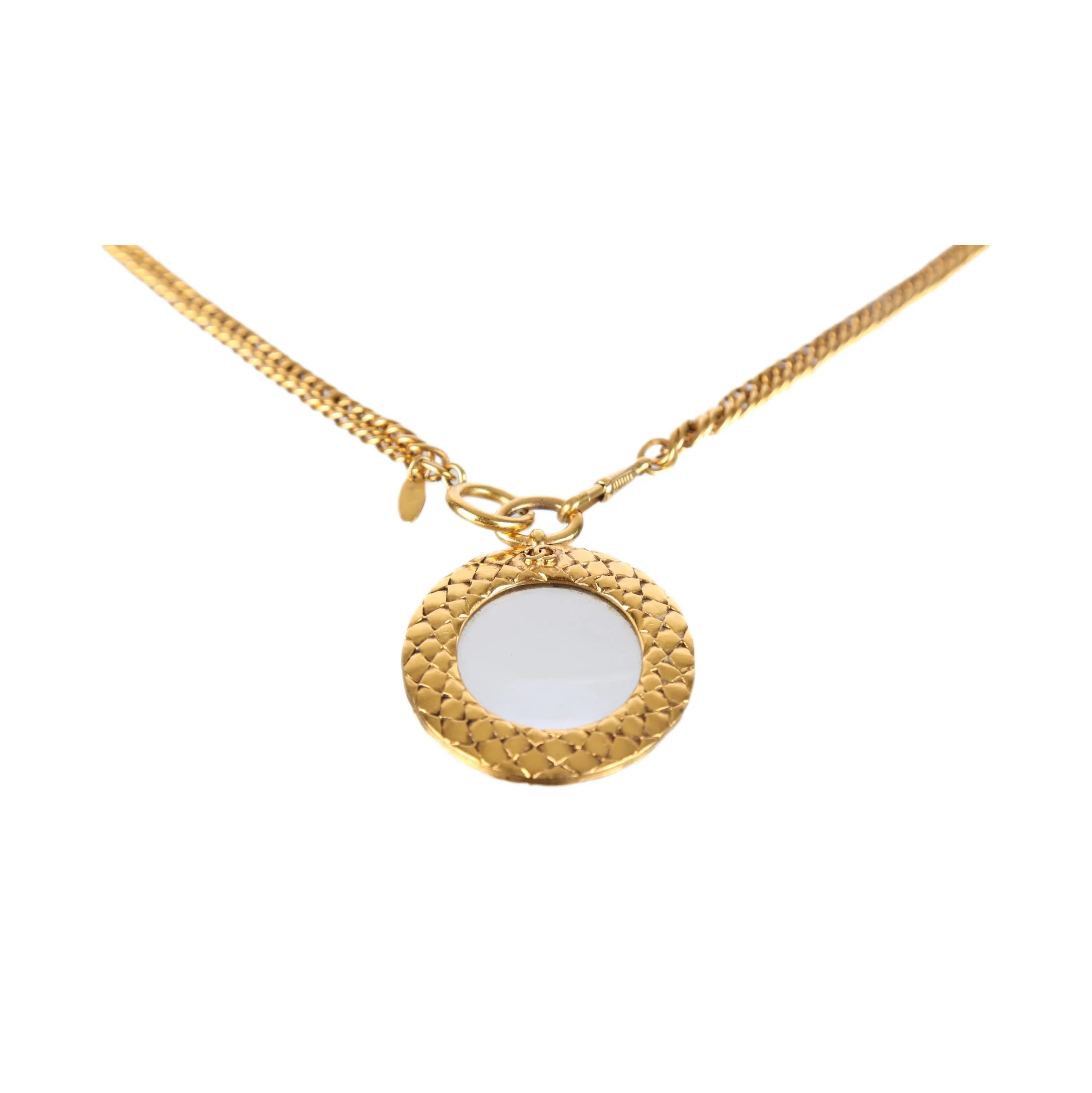 Chanel Gold Magnifying Glass Pendant Necklace - Image 3