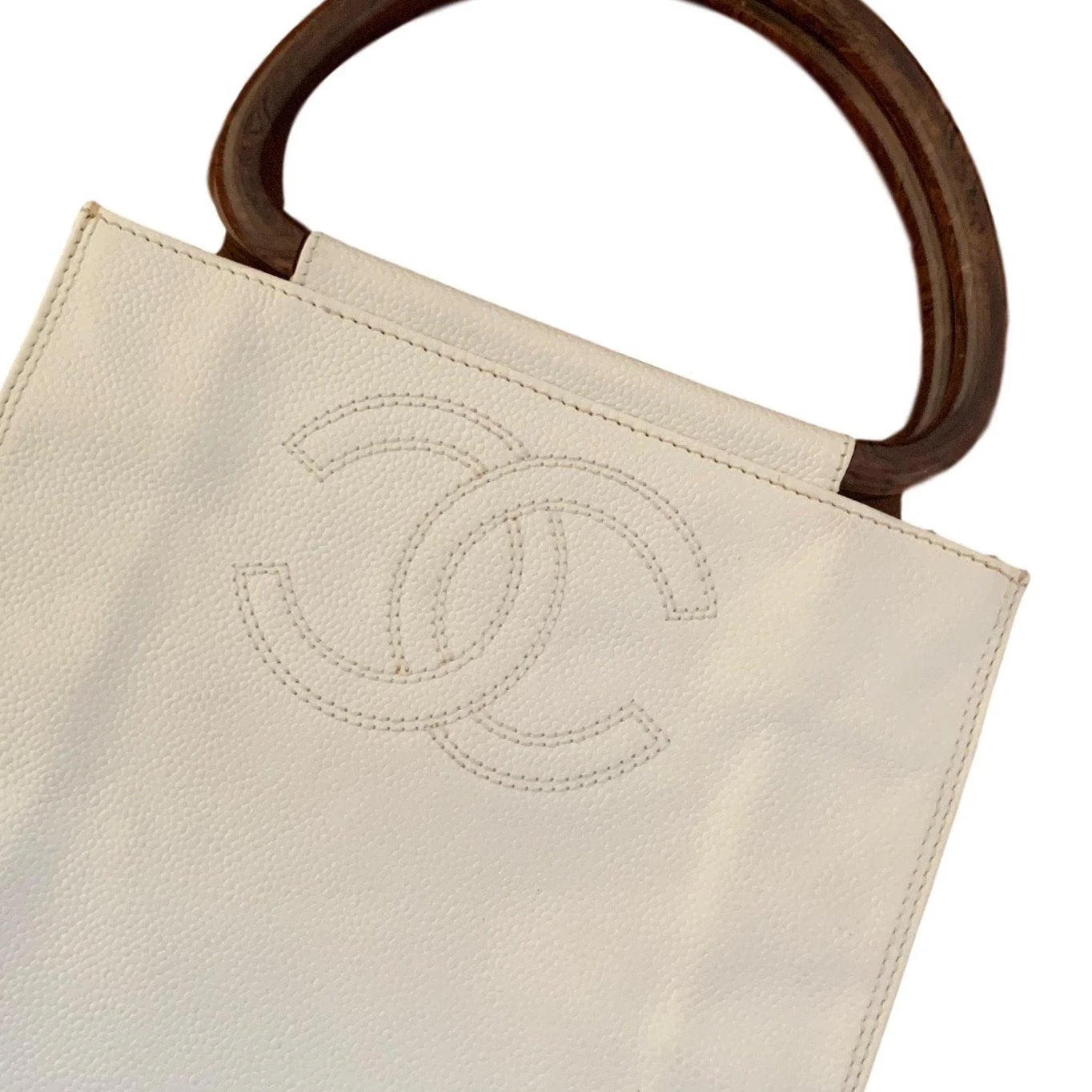 Chanel White Caviar Logo Top Handle Bag - Image 3