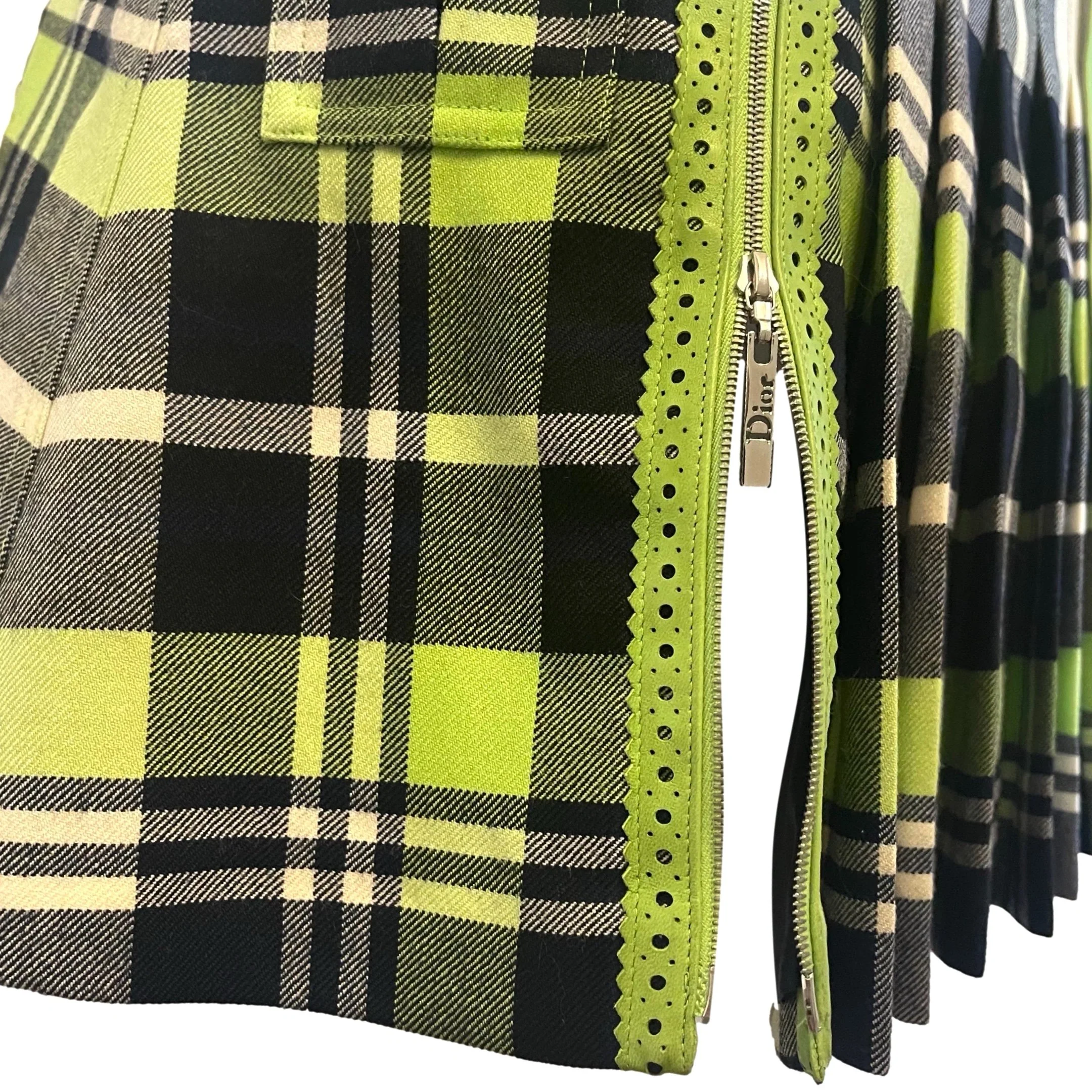 Dior Green Plaid Pleated Skirt - Image 3