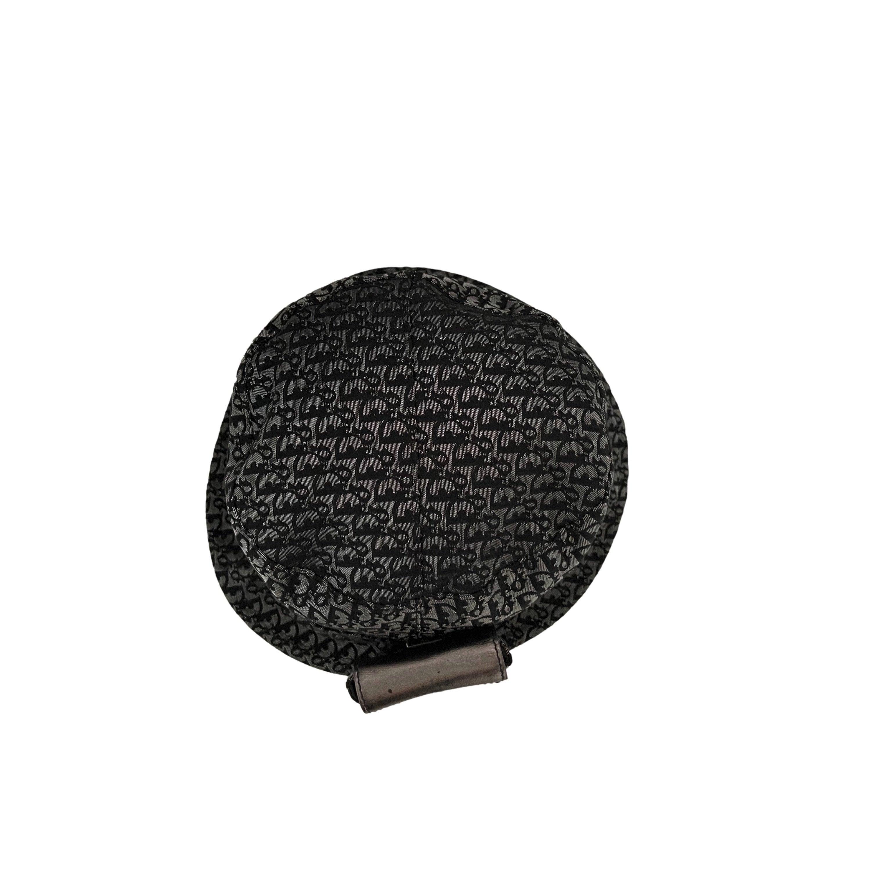 Dior Grey Monogram Pocket Bucket Hat - Image 2
