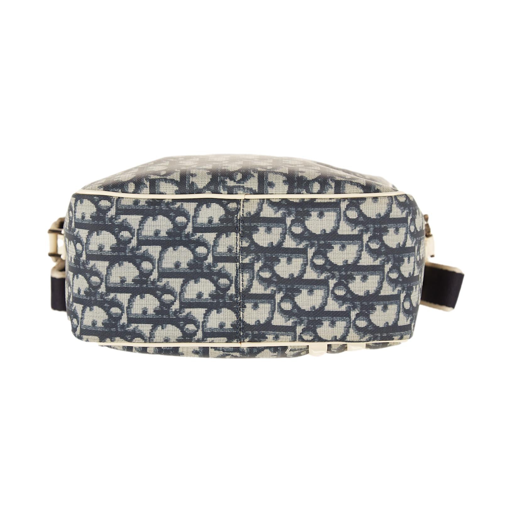 Dior Navy Logo Crossbody Bag - Image 3