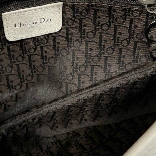 Dior White Floral Embroidered Saddle Bag - Image 2