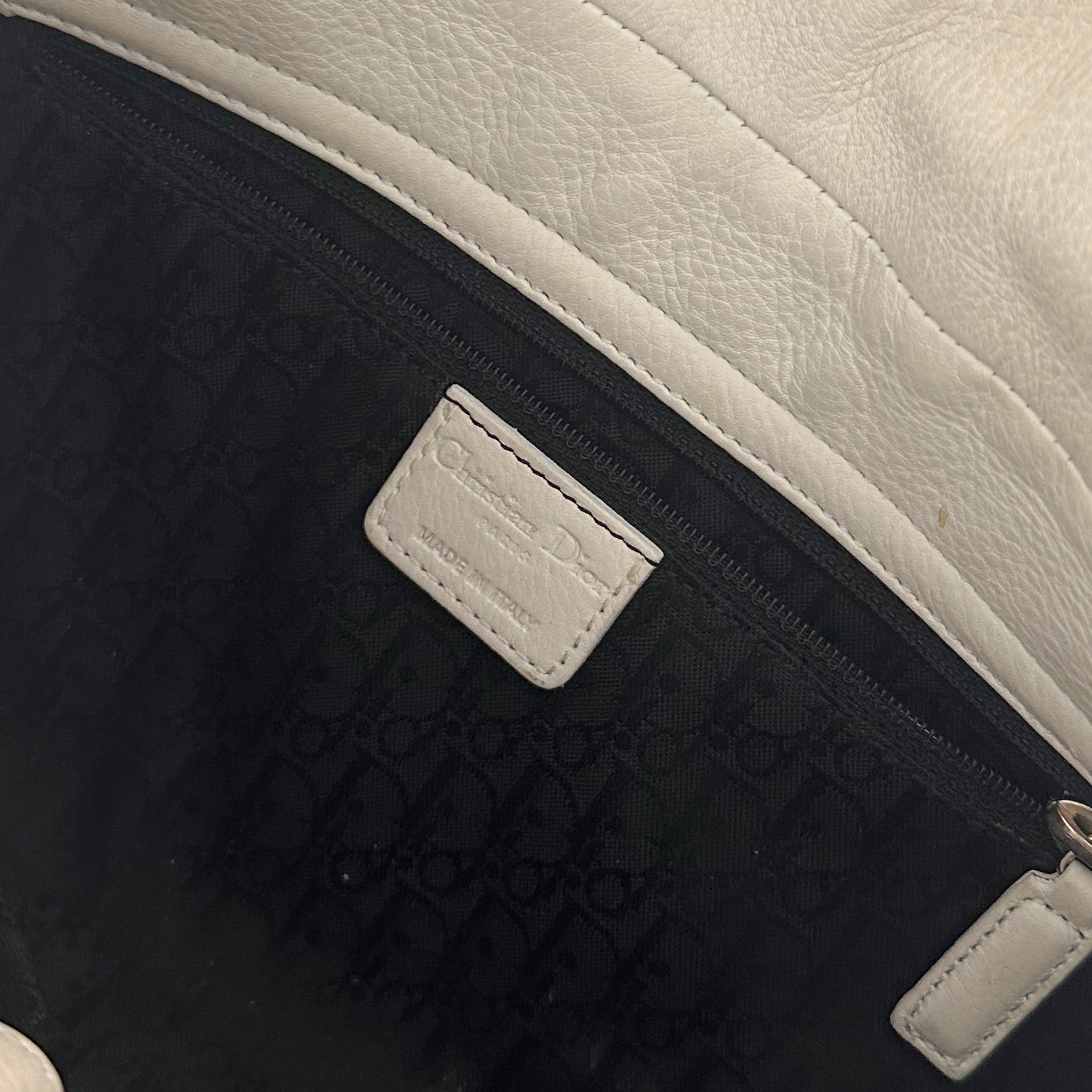 Dior White Leather Logo Shoulder Bag - Image 5