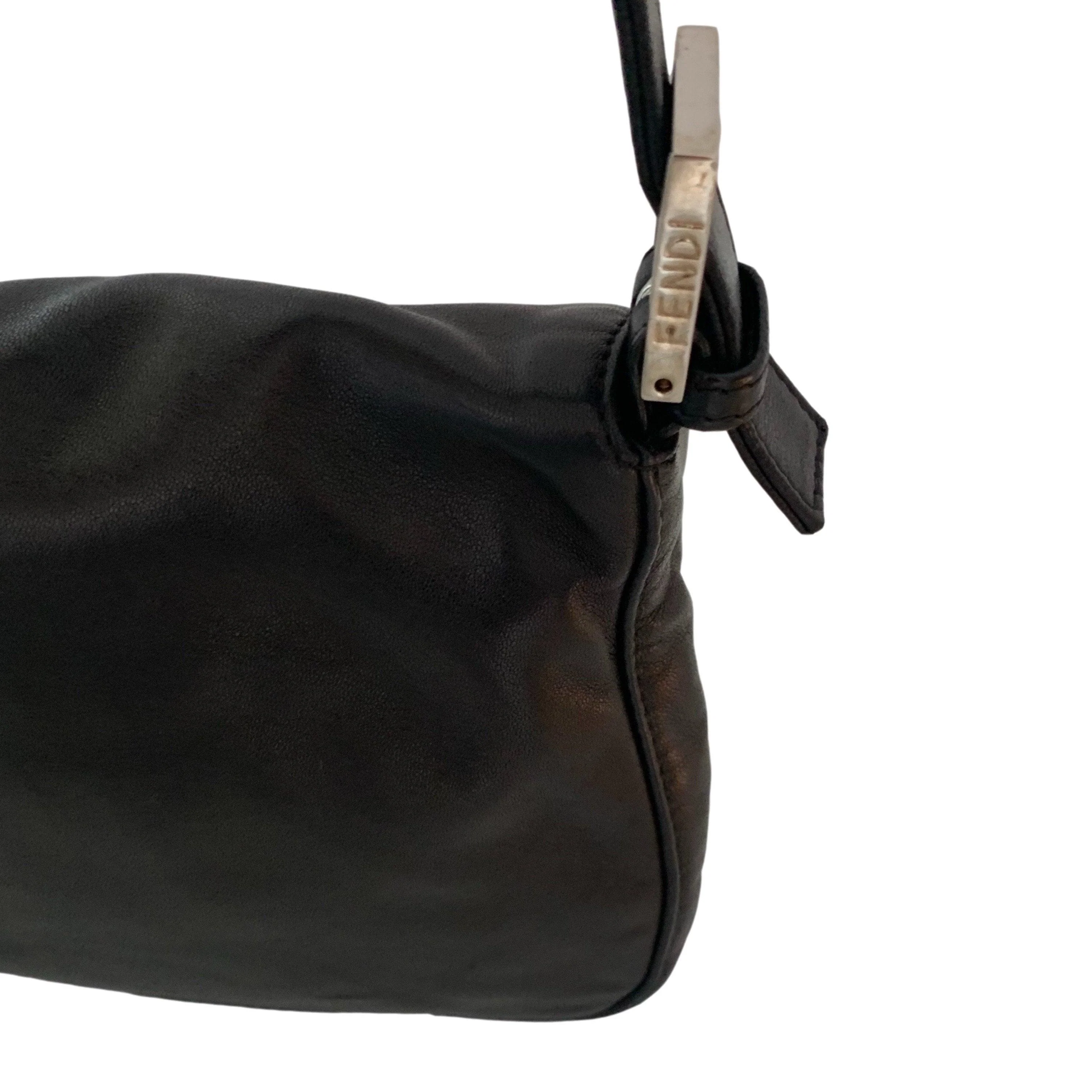Fendi Black Leather Logo Baguette Bag - Image 3