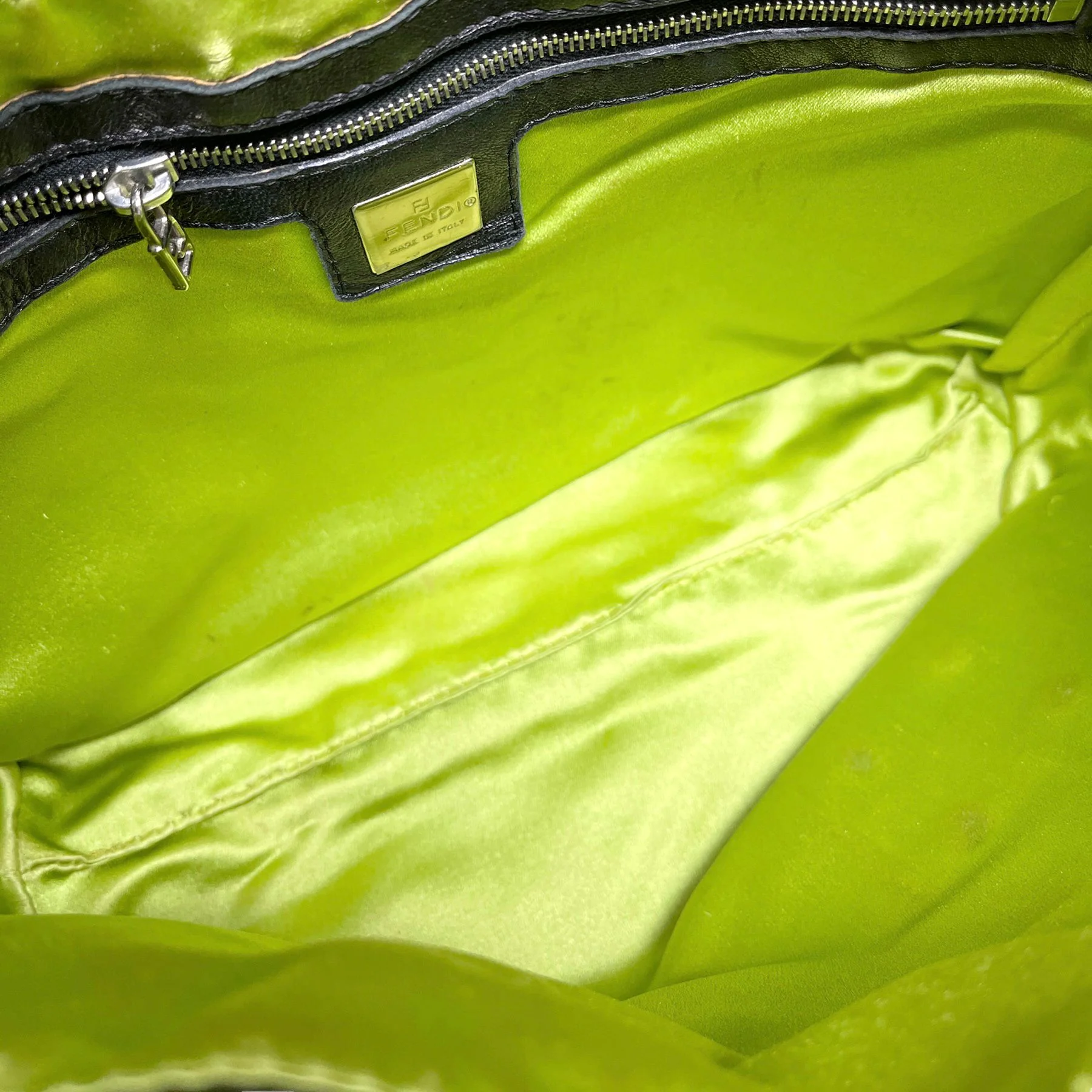 Fendi Black Shoulder Bag - Image 3