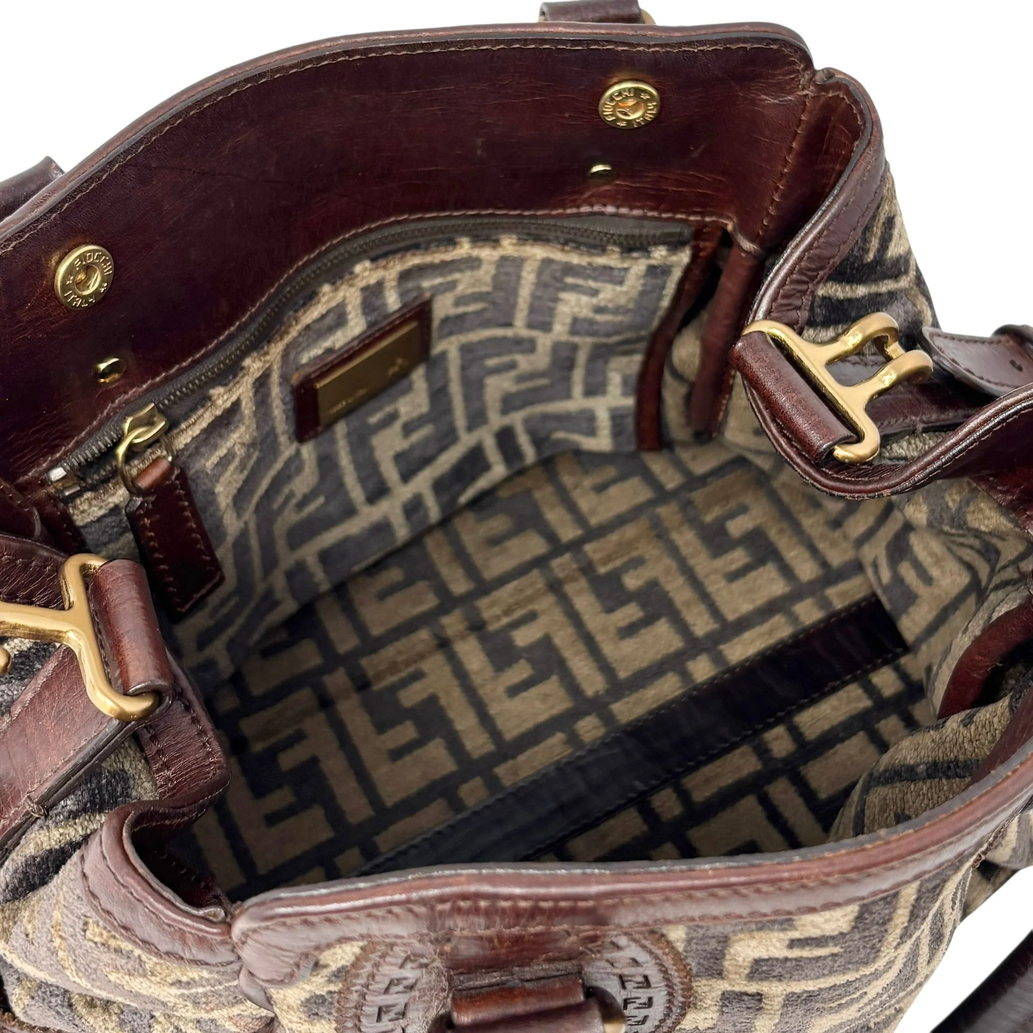 Fendi Brown Velour Shoulder Bag - Image 5
