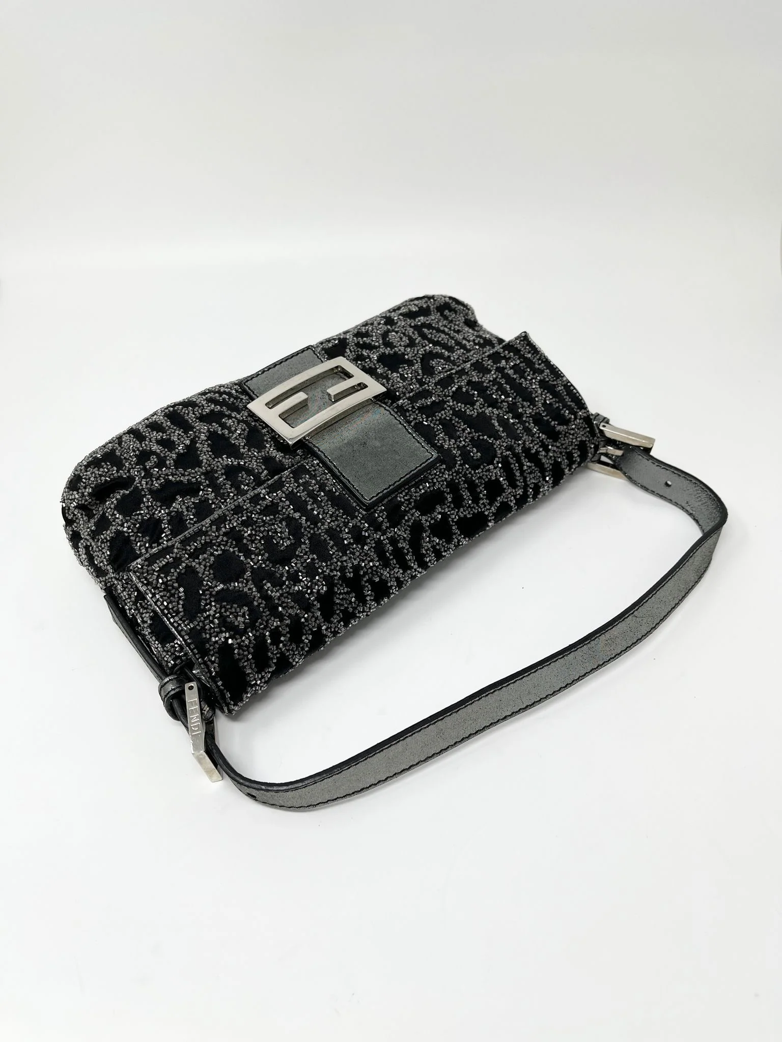 Fendi Cheetah Beaded Baguette Bag - Image 4