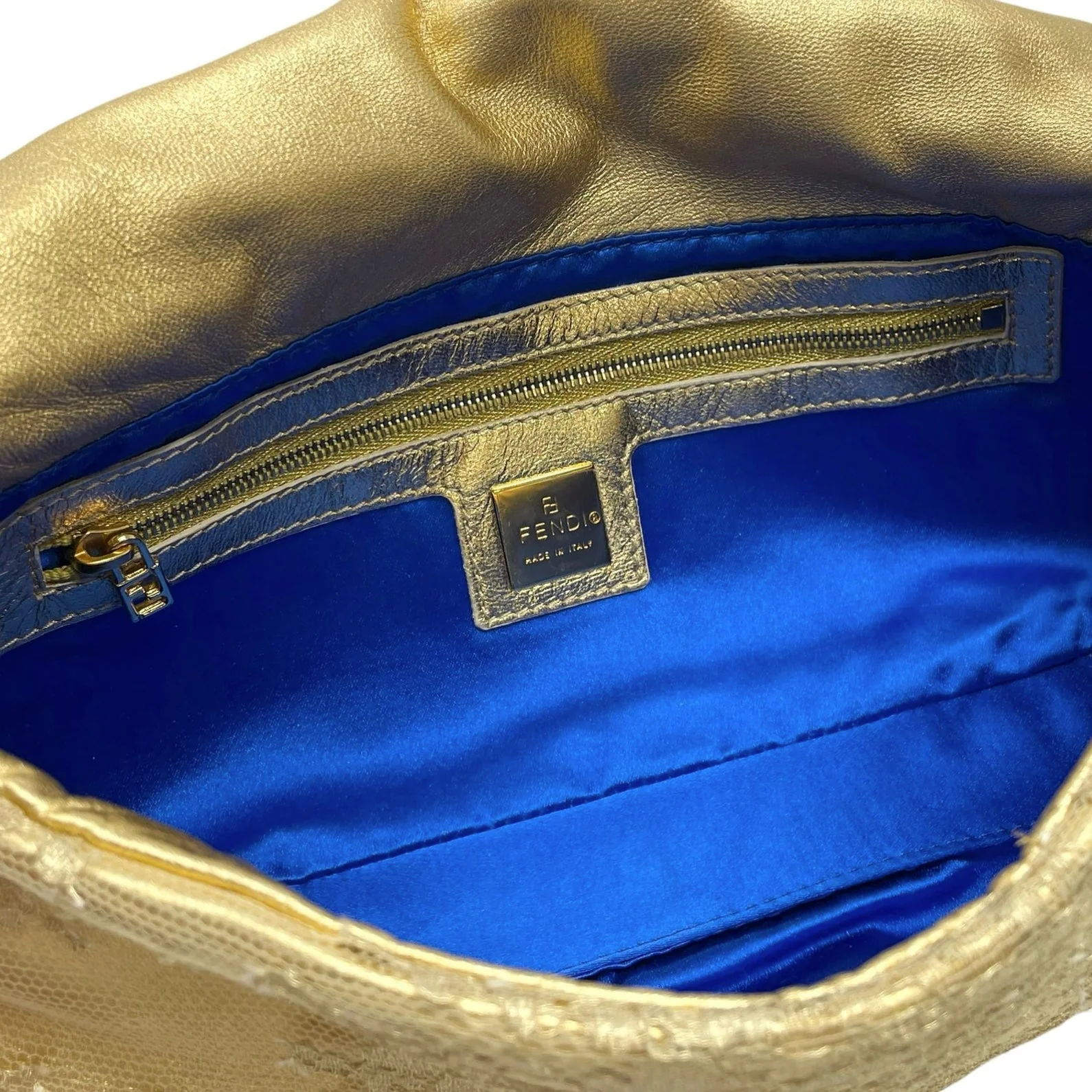 Fendi Gold Lace Baguette Bag - Image 3