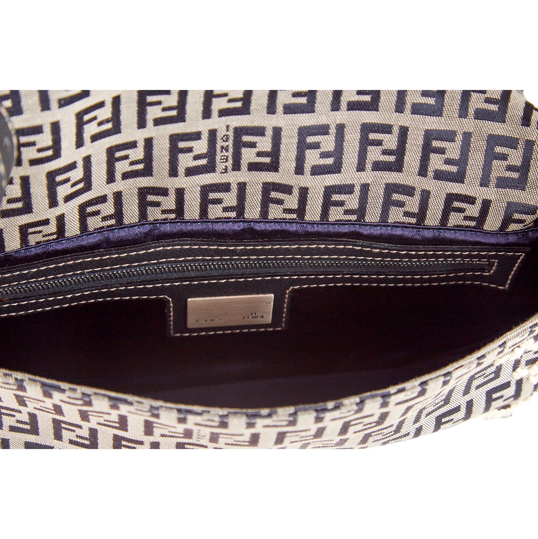 Fendi Grey Embroidered Logo Baguette - Image 4
