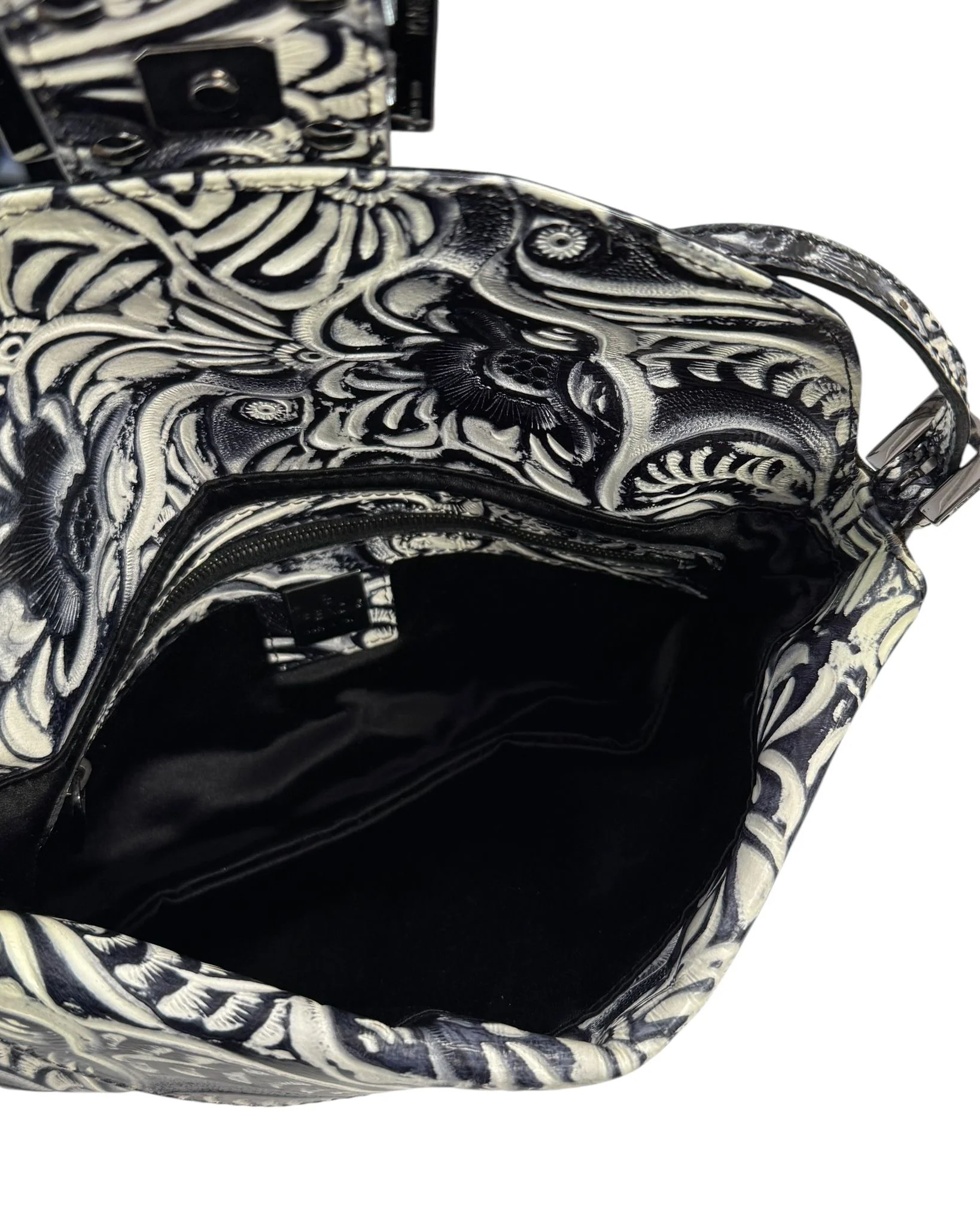 Fendi Grey + Ivory Embossed Leather Baguette Bag - Image 3
