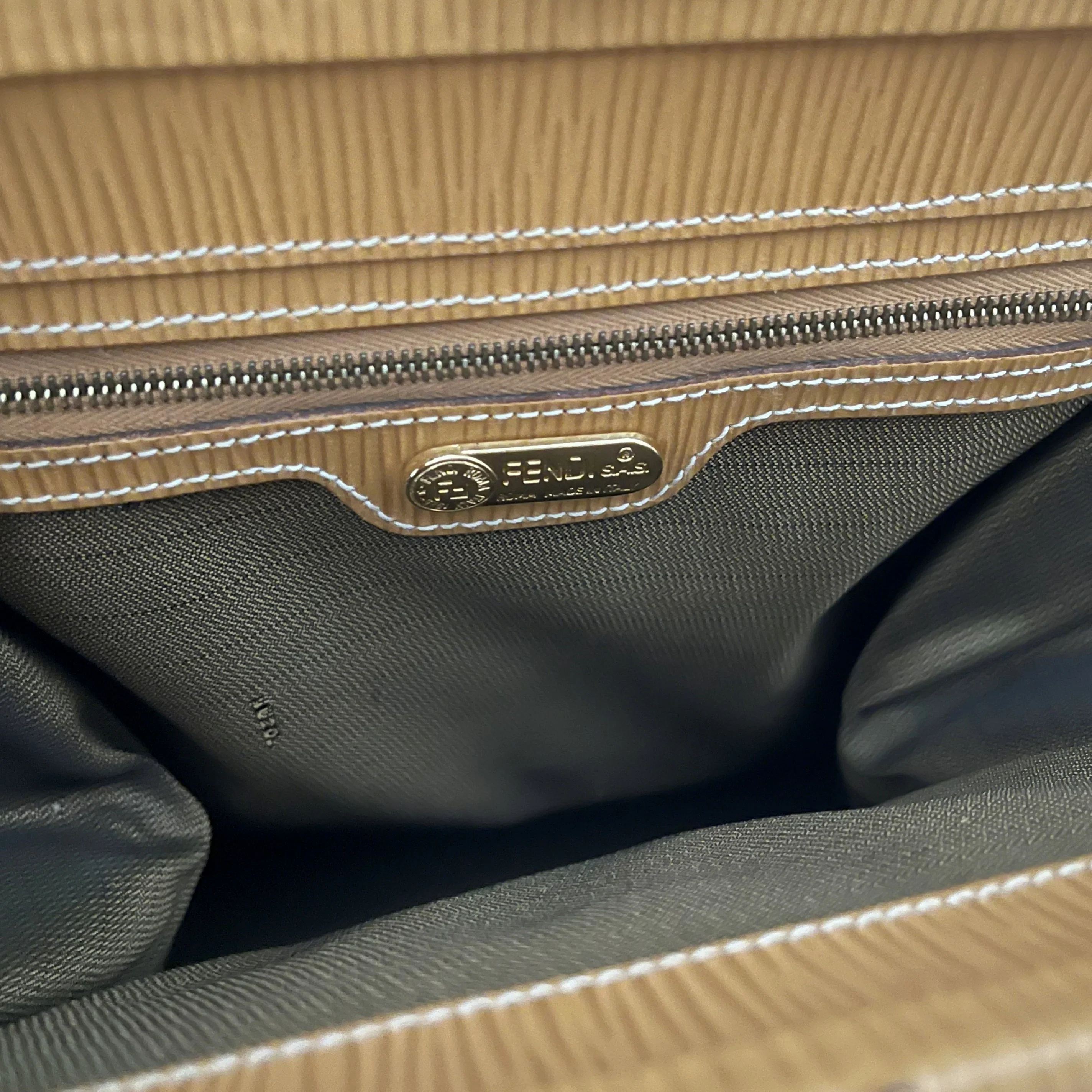Fendi Mustard Epi Leather 2way Handle Bag - Image 4