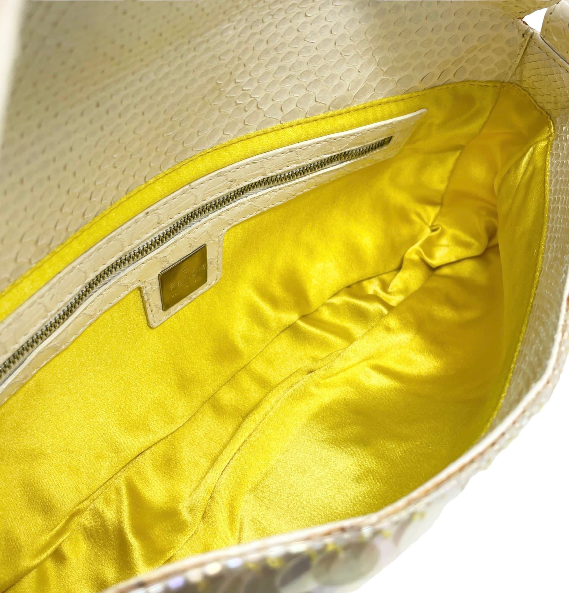 Fendi White Sequin Baguette Bag - Image 3