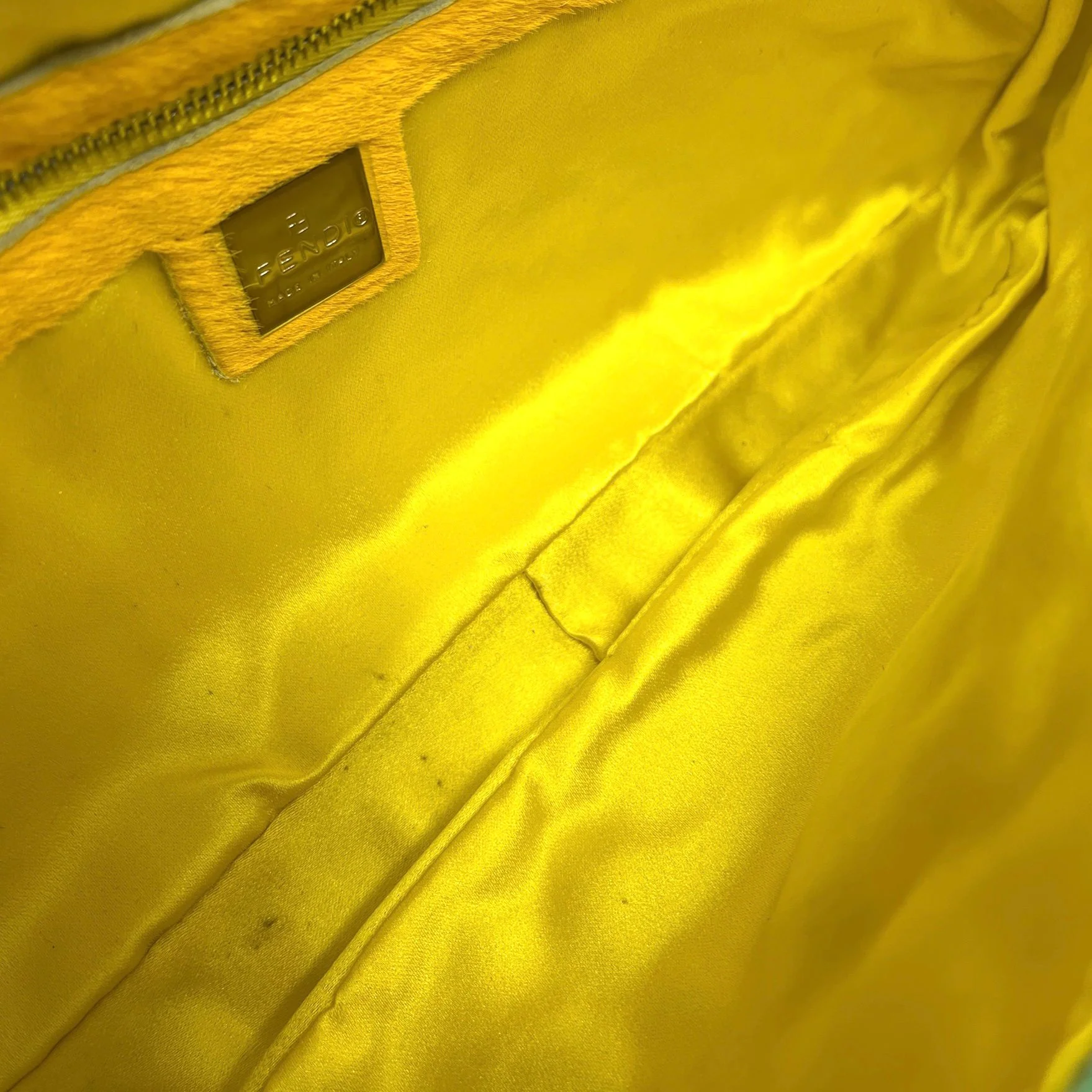 Fendi Yellow Embroidery Baguette - Image 3