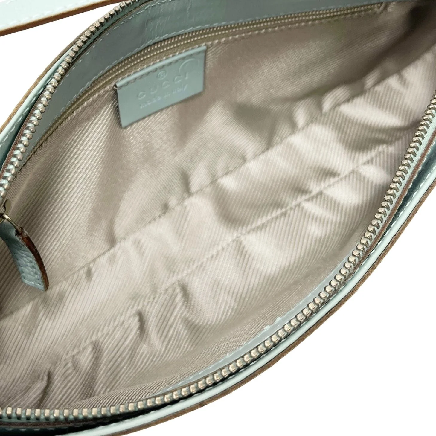 Gucci Baby Blue Shoulder Bag - Image 3