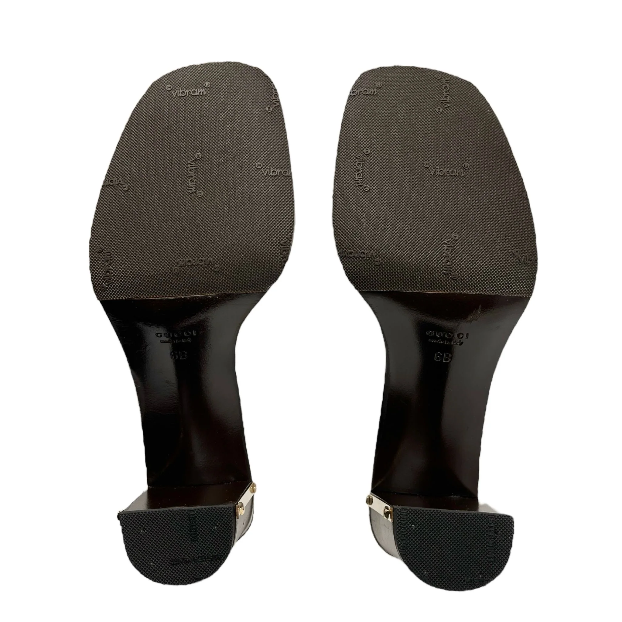 Gucci Beige Logo Leather Heels - Image 4