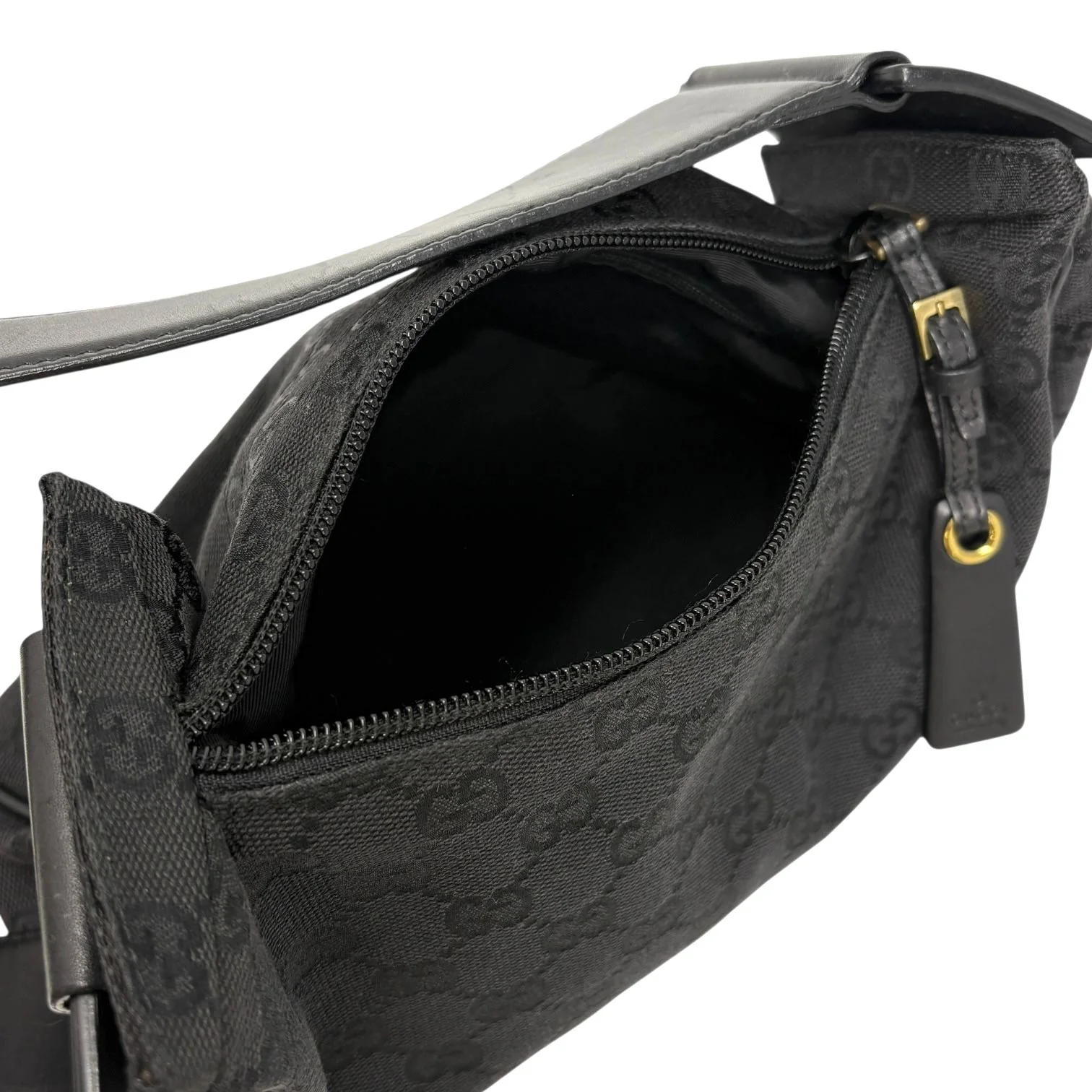 Gucci Black Canvas Shoulder  Bag - Image 3
