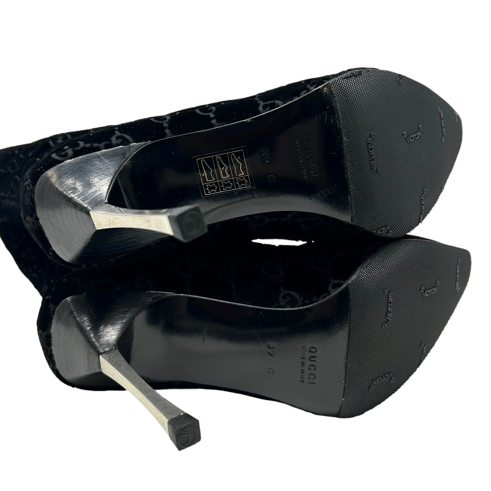 Gucci Black Velvet Knee Hight Boots - Image 4