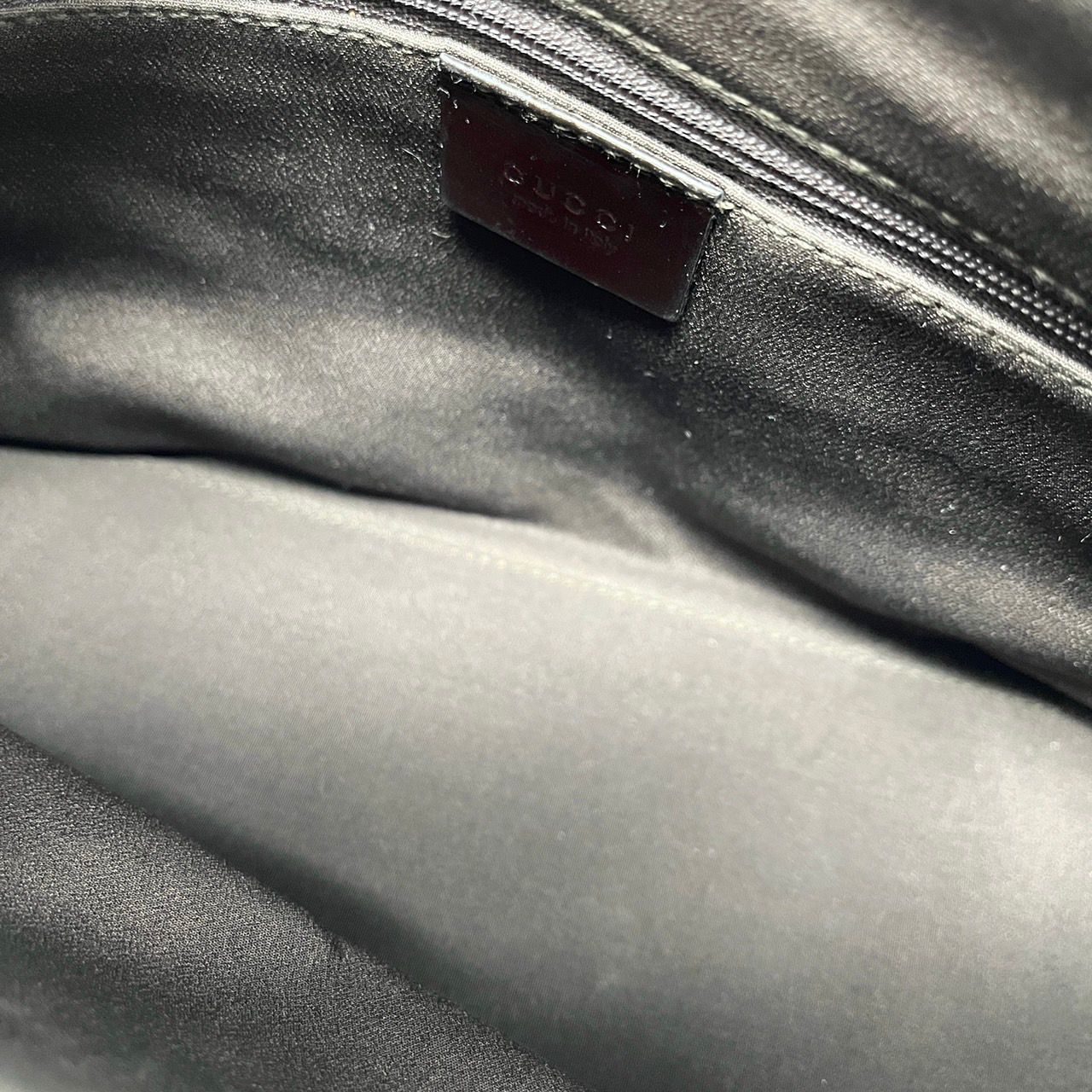 Gucci Brown Velvet Logo Shoulder Bag - Image 3