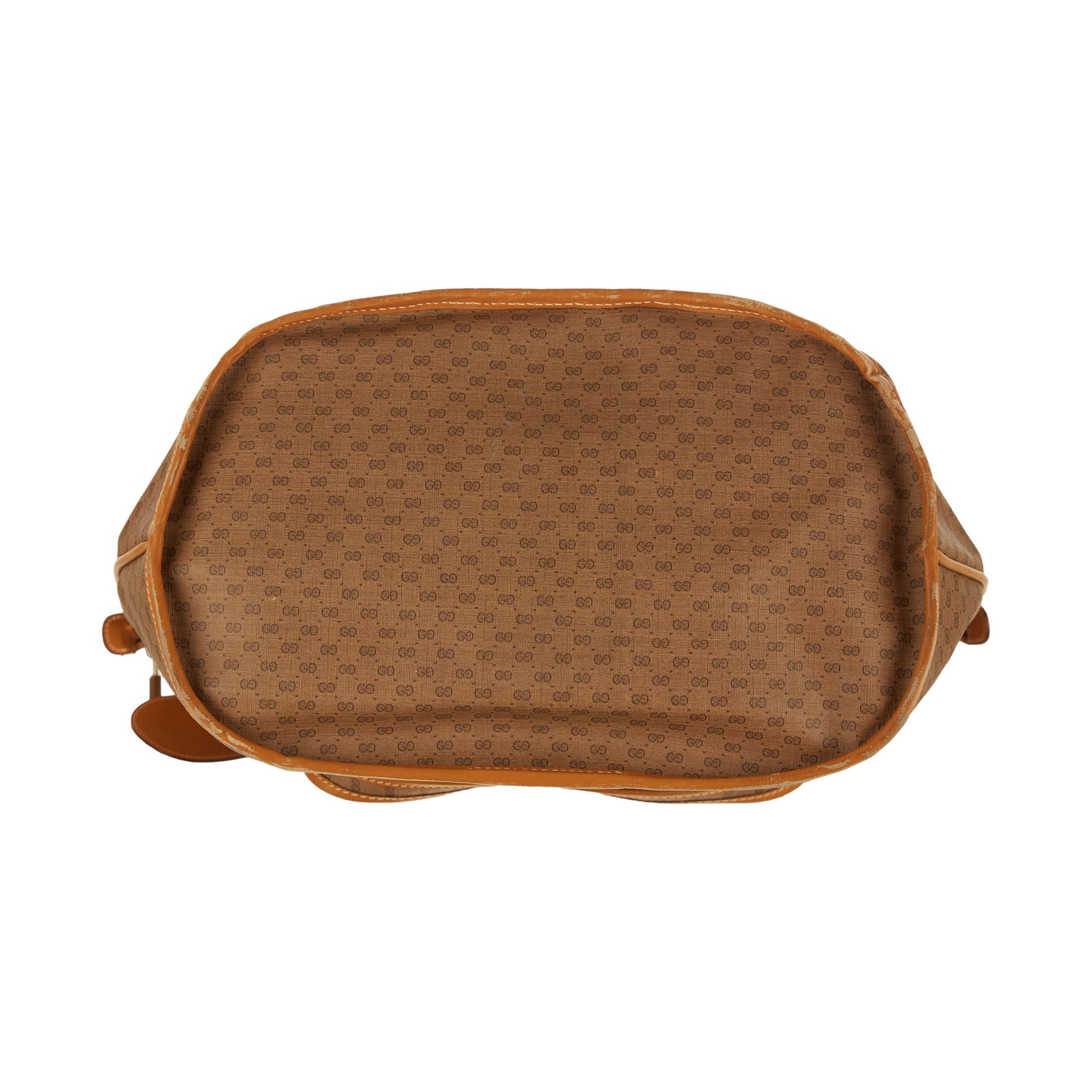 Gucci Tan Logo Duffle Bag - Image 3
