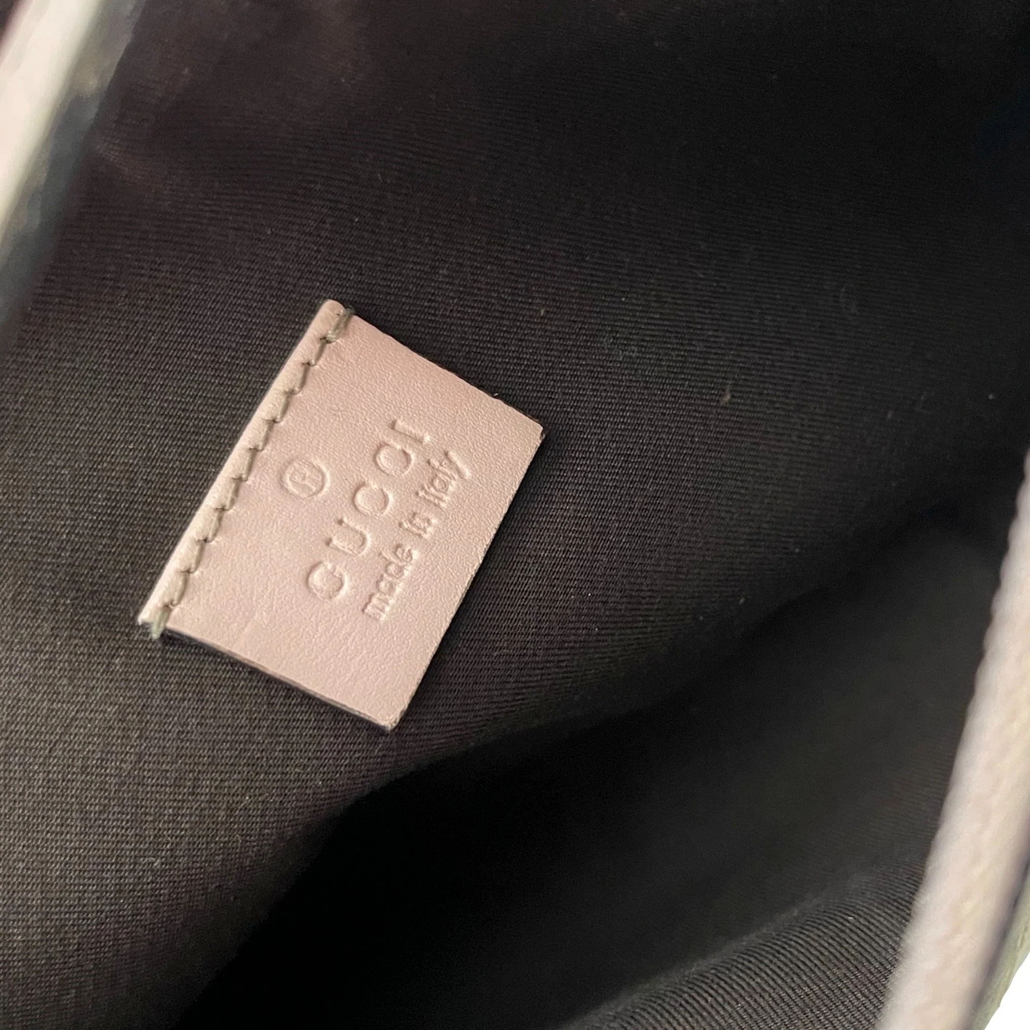 Gucci Pink Logo Shoulder Bag - Image 3