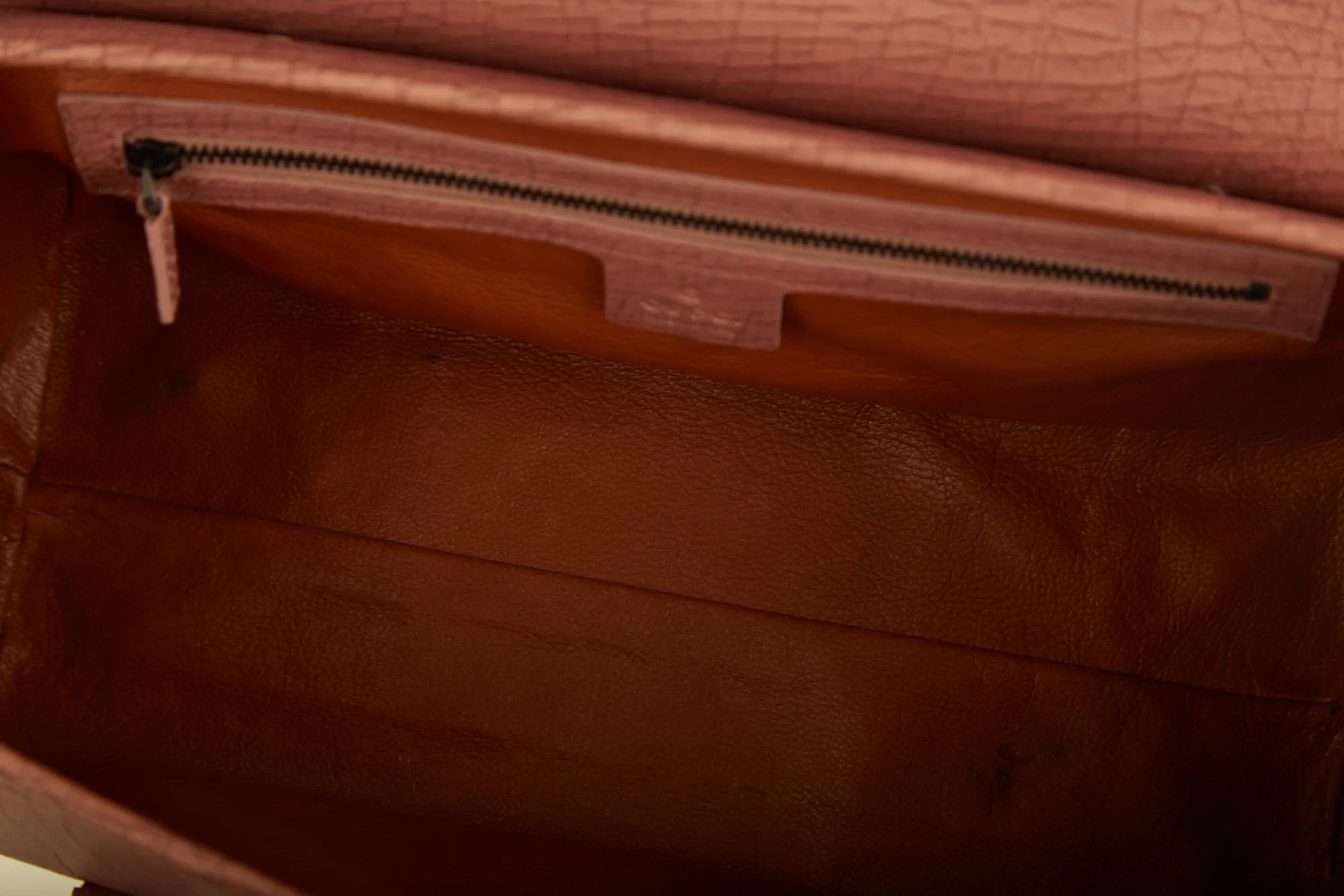 Gucci Pink Textured Leather Bamboo Shoulder Bag - Image 4