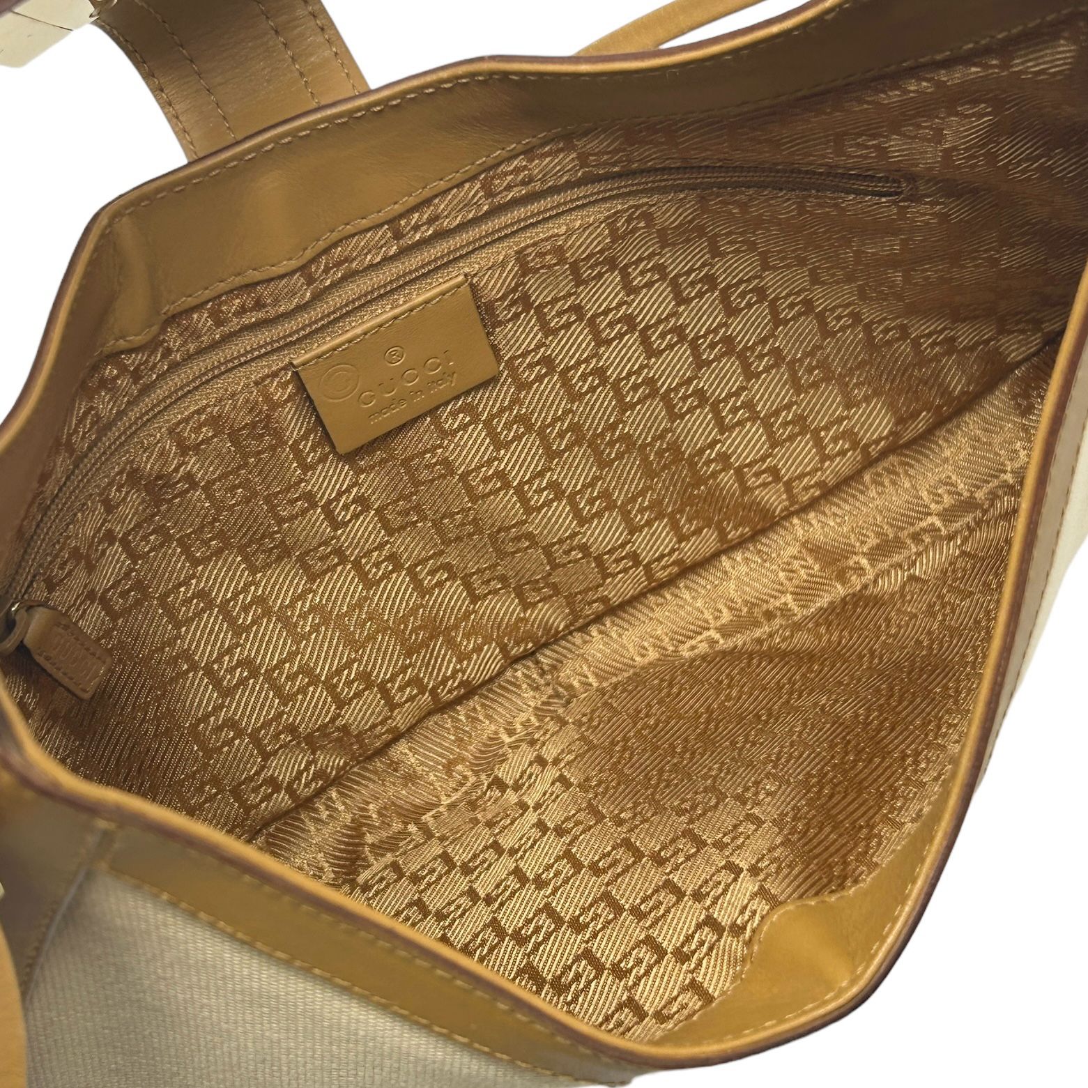 Gucci Tan Canvas Shoulder Bag - Image 3