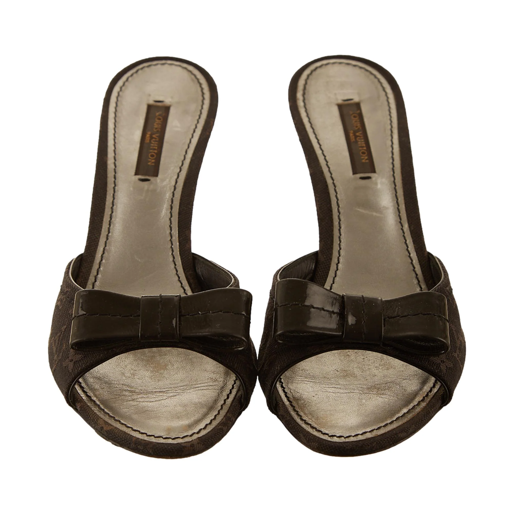 Louis Vuitton Black Logo Bow Heels - Image 2