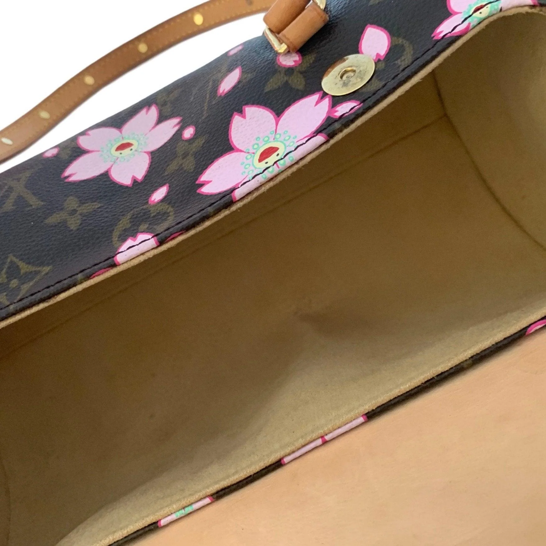 Louis Vuitton Cherry Blossom Cylinder Bag - Image 8