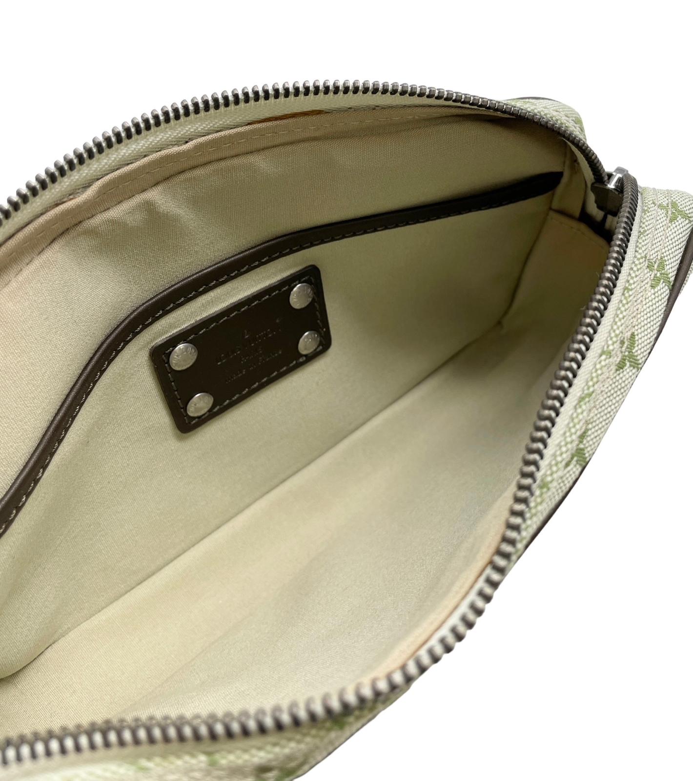 Louis Vuitton Green Mushroom Shoulder Bag - Image 3