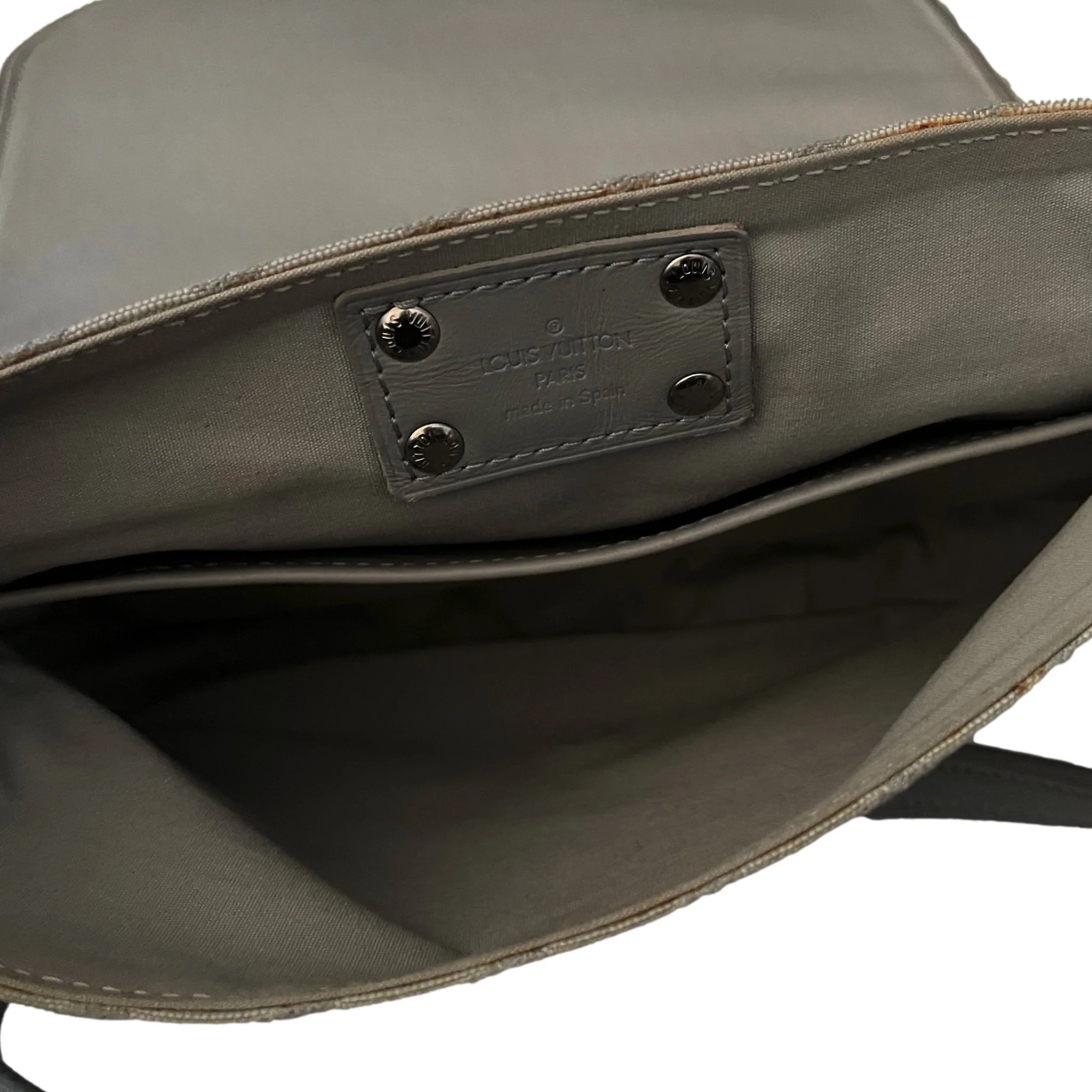 Louis Vuitton Grey Monogram Owl Crossbody Bag - Image 4