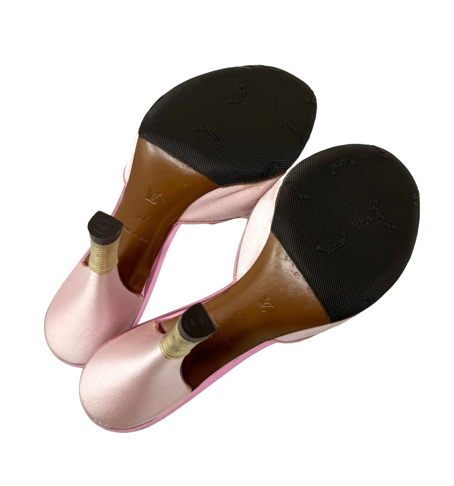 Louis Vuitton Pink Feather Heels - Image 5