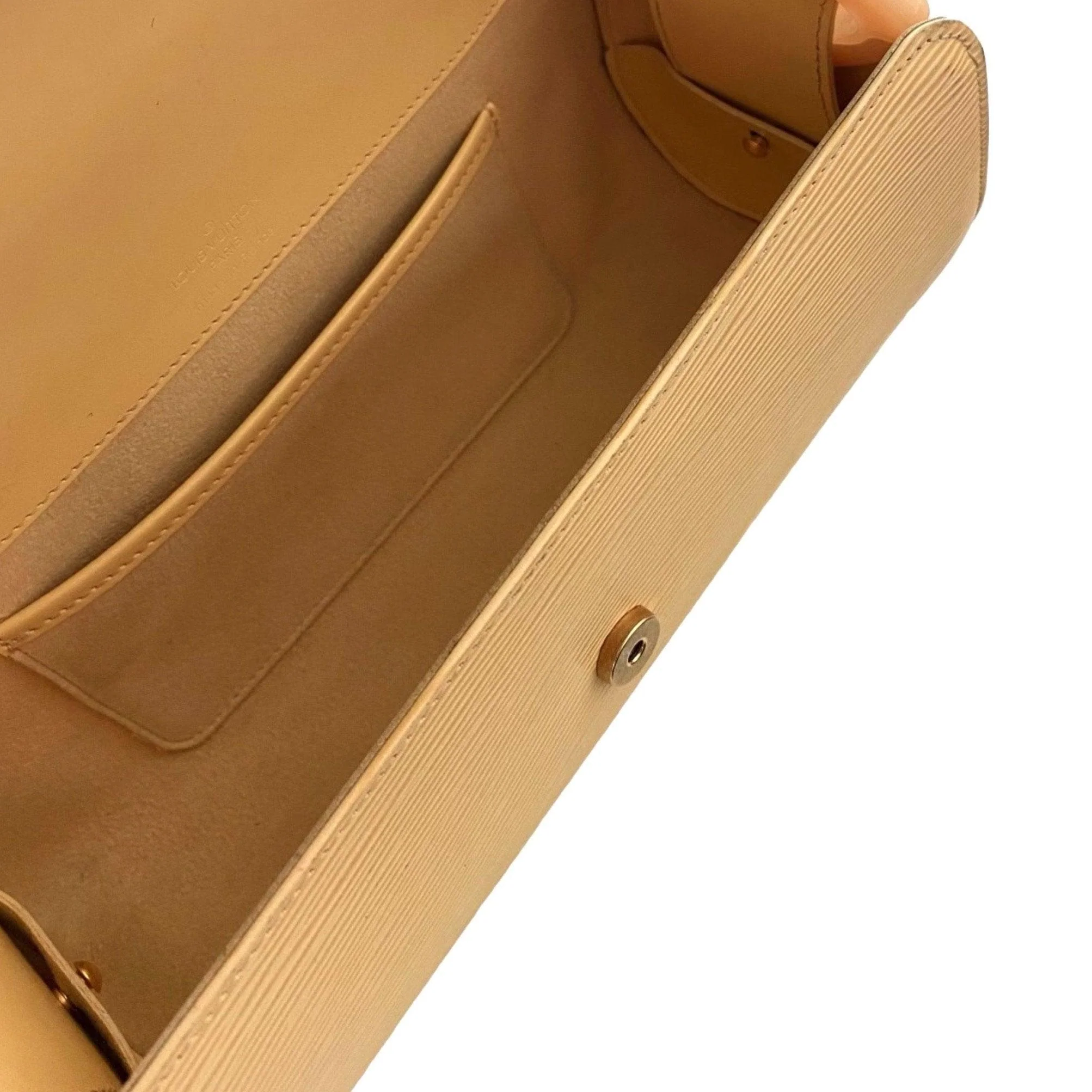 Louis Vuitton Yellow Epi LeatherShoulder Bag - Image 3